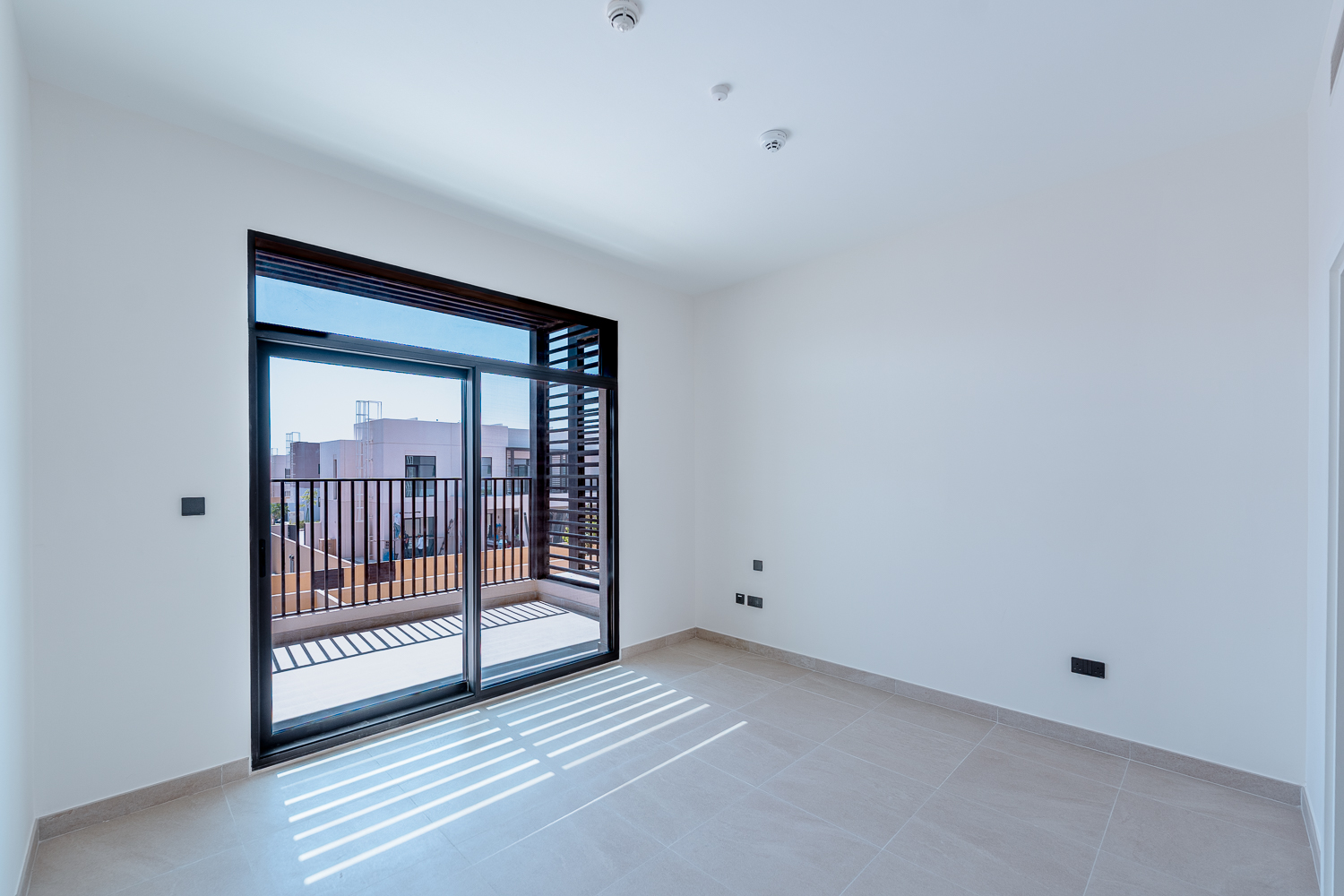 3 Bedrooms Townhouse in Al Jurf Gardens