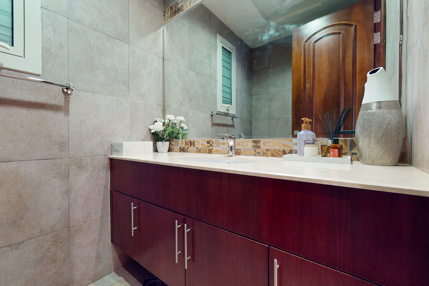 5 Bedrooms Villa in The Villa Centro Community Mall