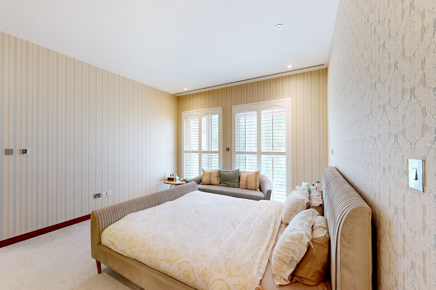 5 Bedrooms Villa in The Villa Centro Community Mall