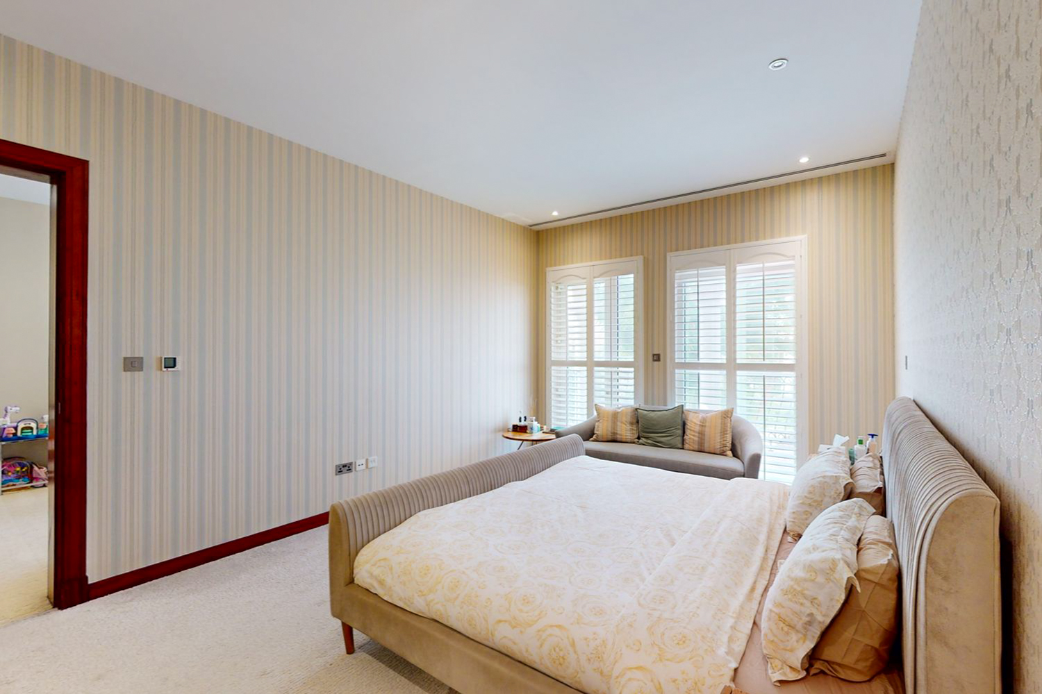 5 Bedrooms Villa in The Villa Centro Community Mall