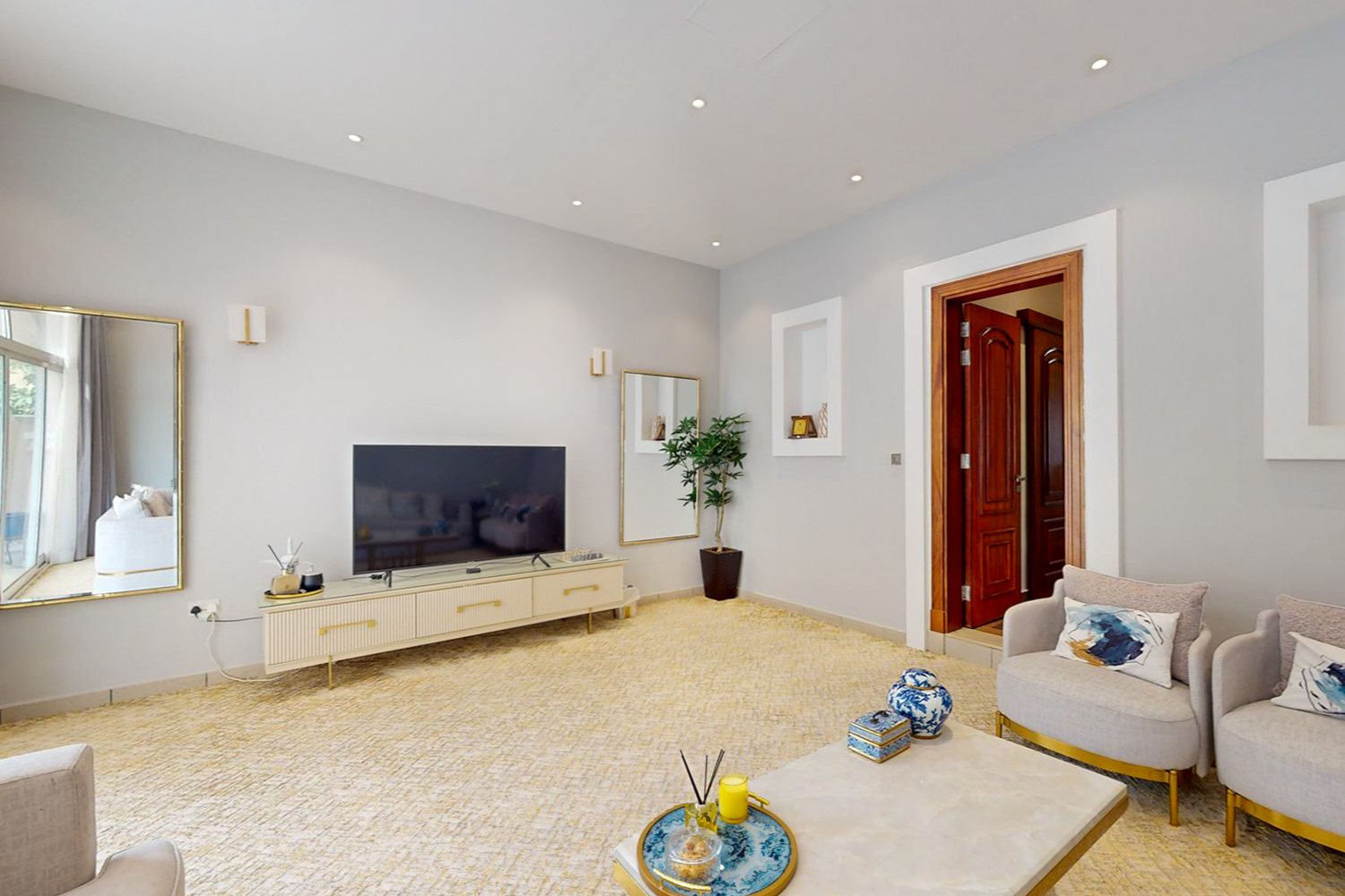 5 Bedrooms Villa in The Villa Centro Community Mall