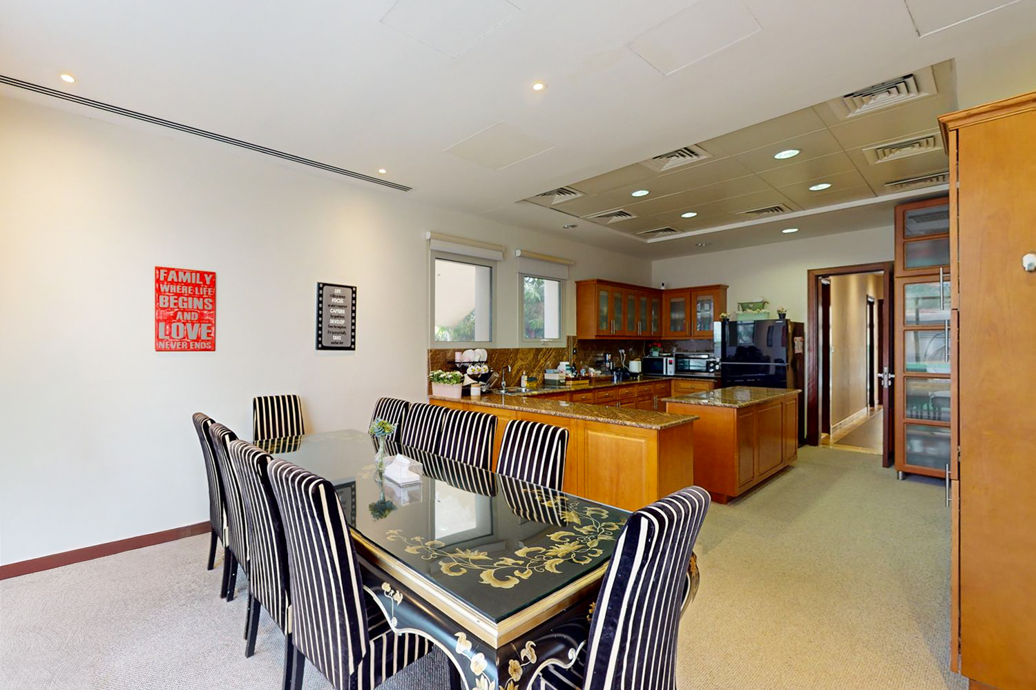 5 Bedrooms Villa in The Villa Centro Community Mall