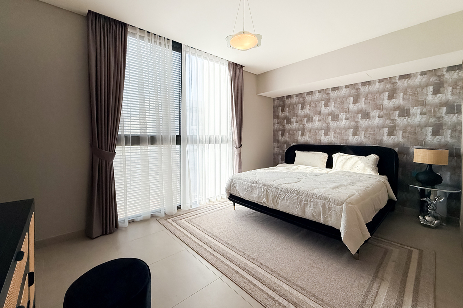 5 Bedrooms Villa in Sun Island