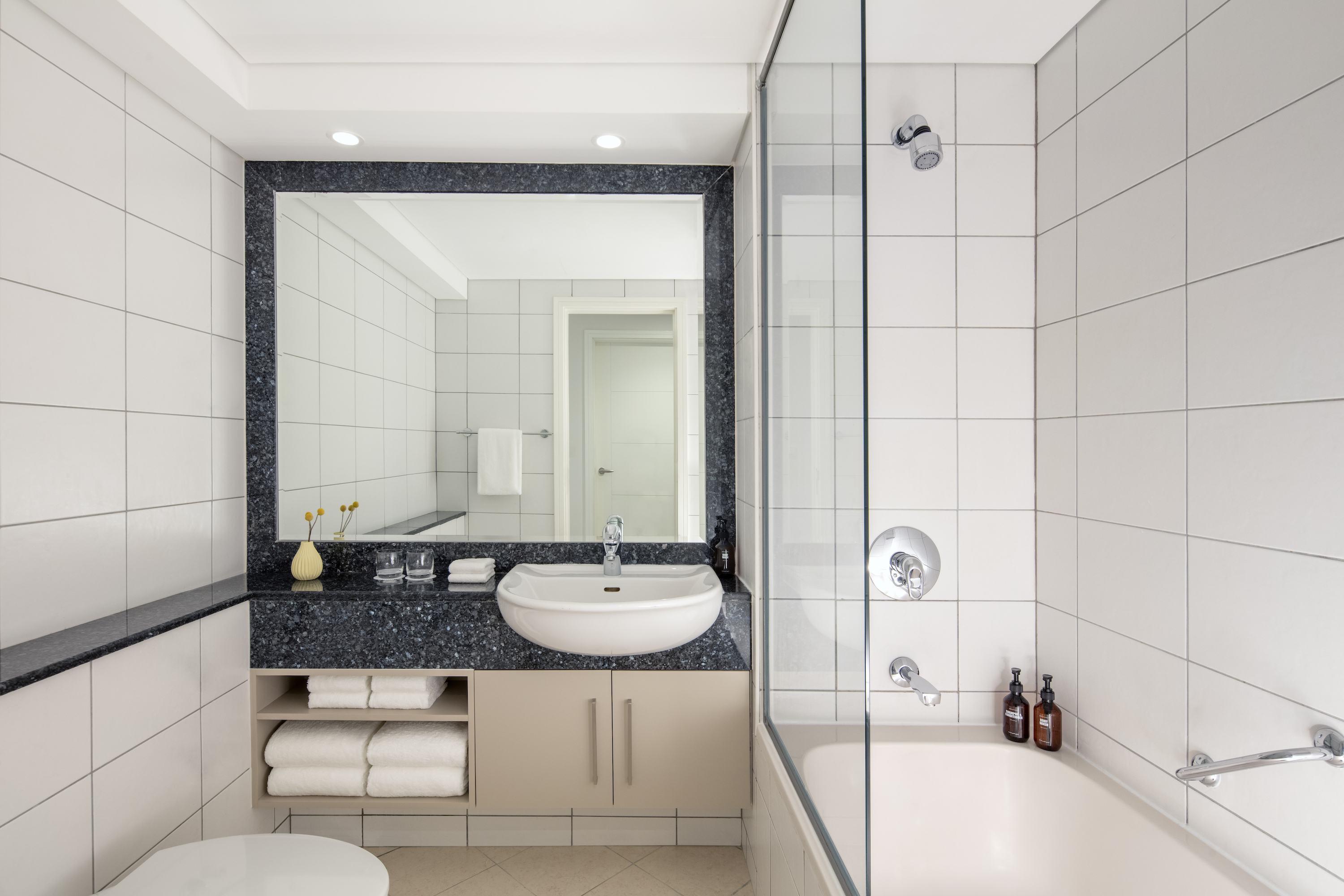 3 Bedrooms Apartment in AL Salam Tower FC