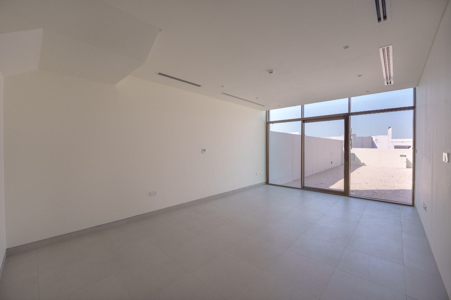 2 Bedrooms Townhouse in Souk Al Jubail