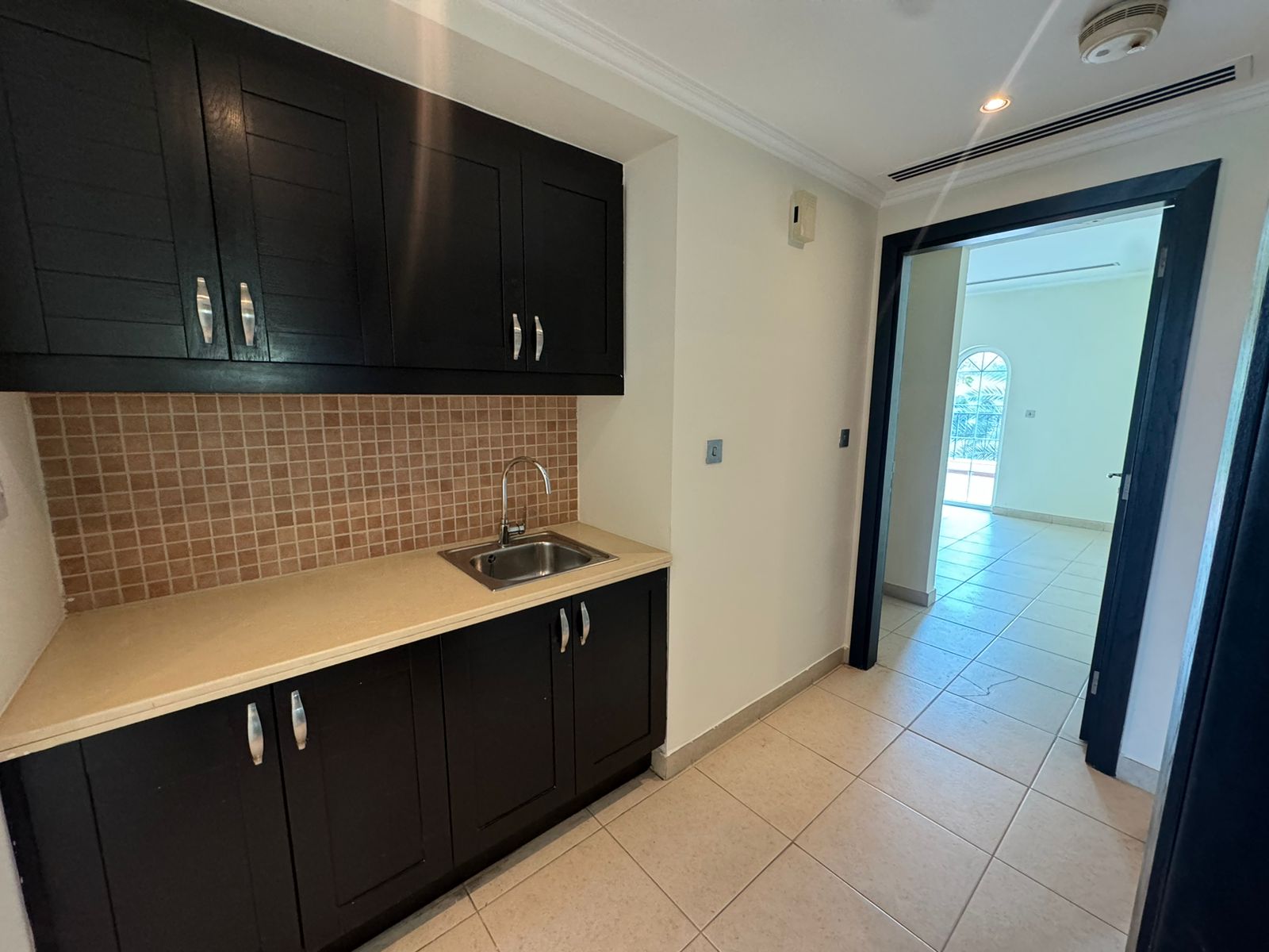 3 Bedrooms Villa in Legacy Large