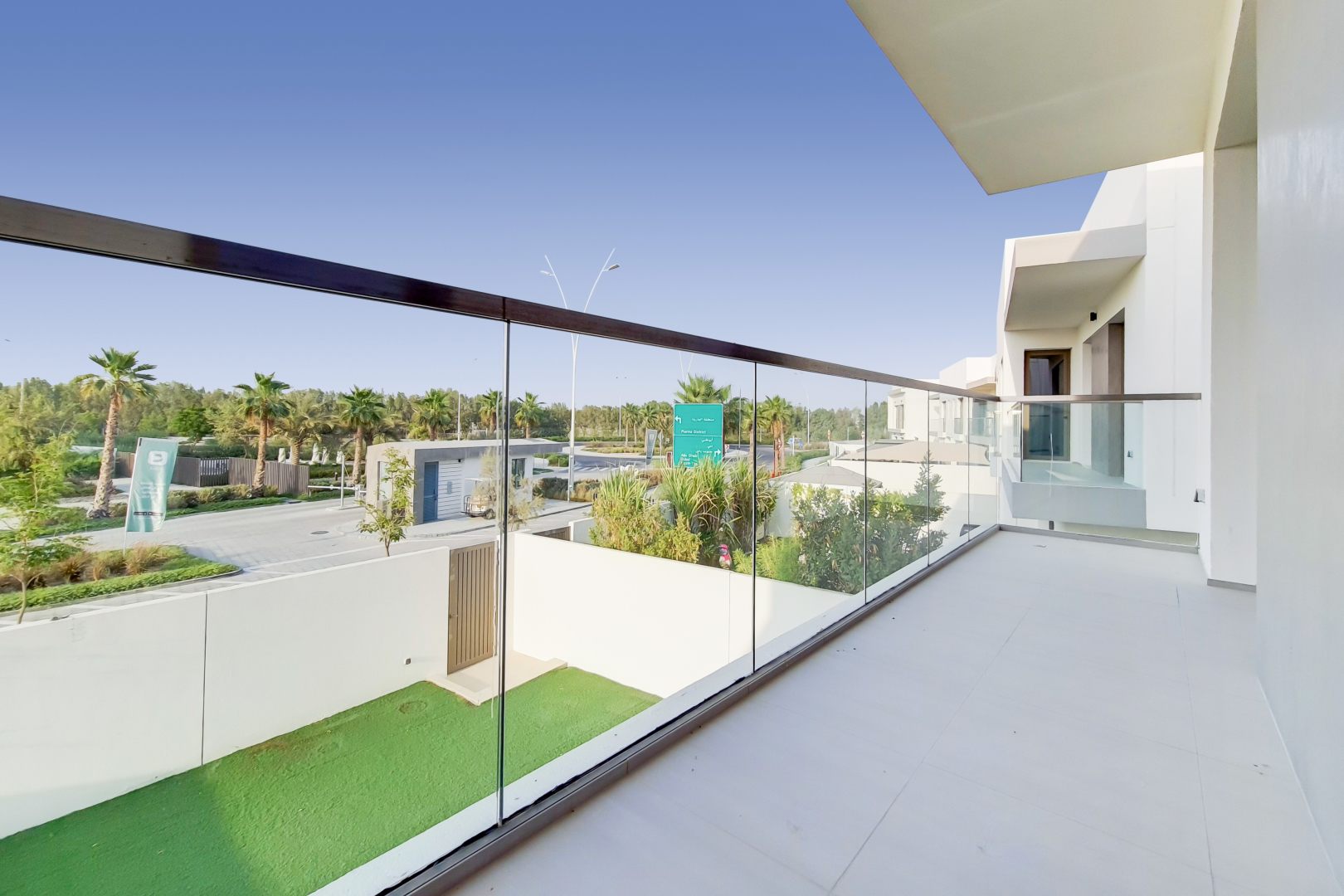 4 Bedrooms Villa in Redwoods