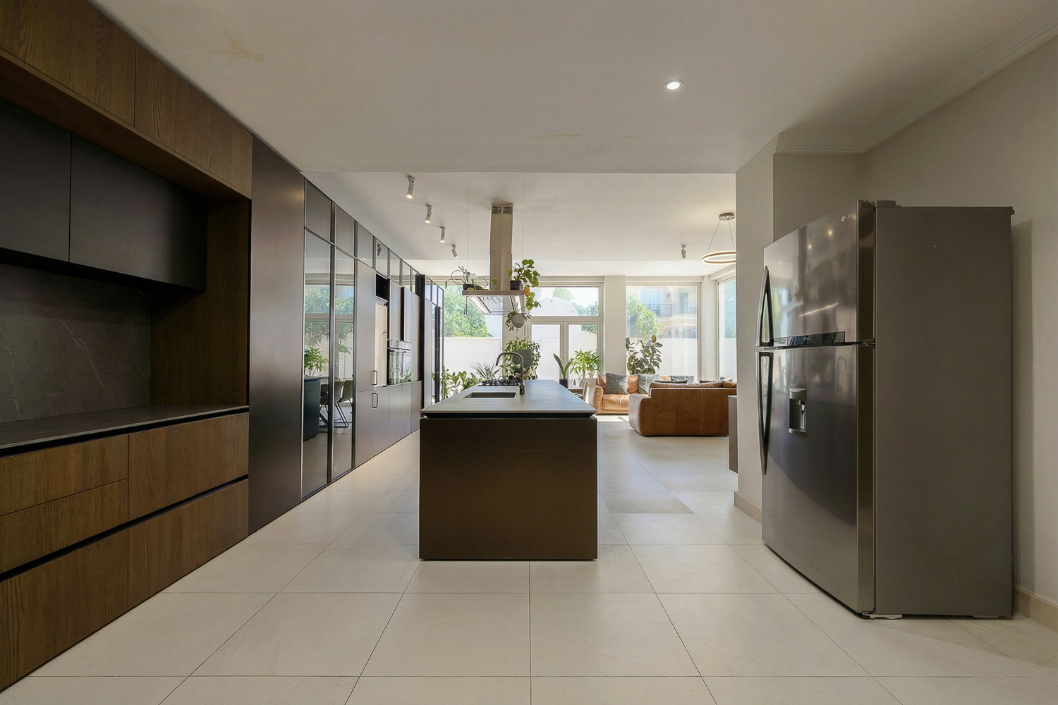 5 Bedrooms Villa in Courtyard CP6