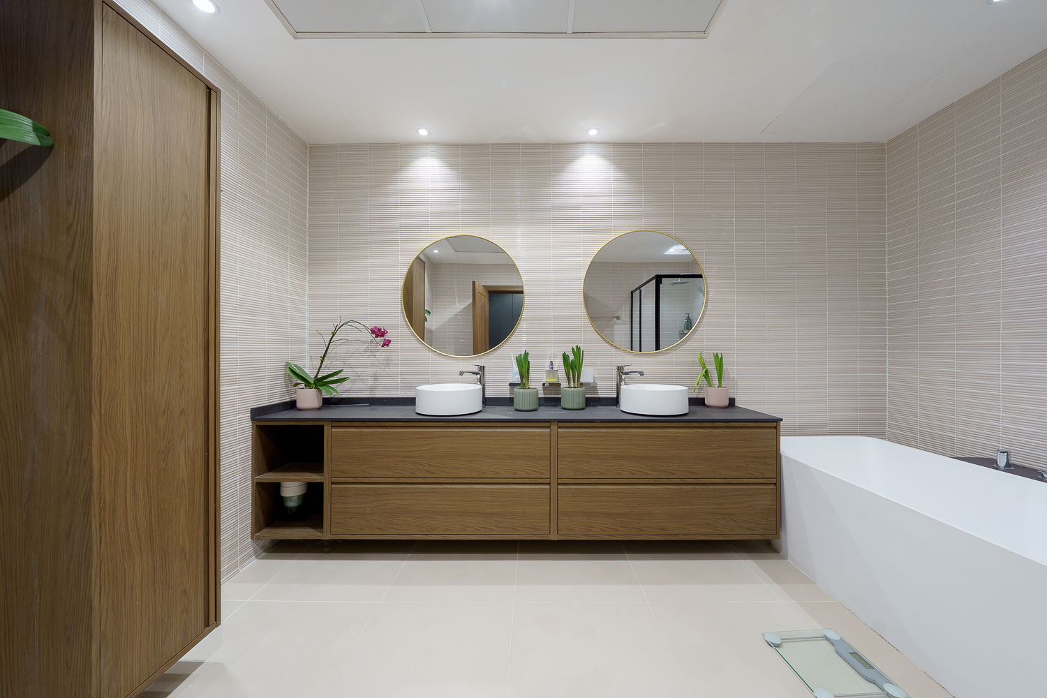 5 Bedrooms Villa in Courtyard CP6