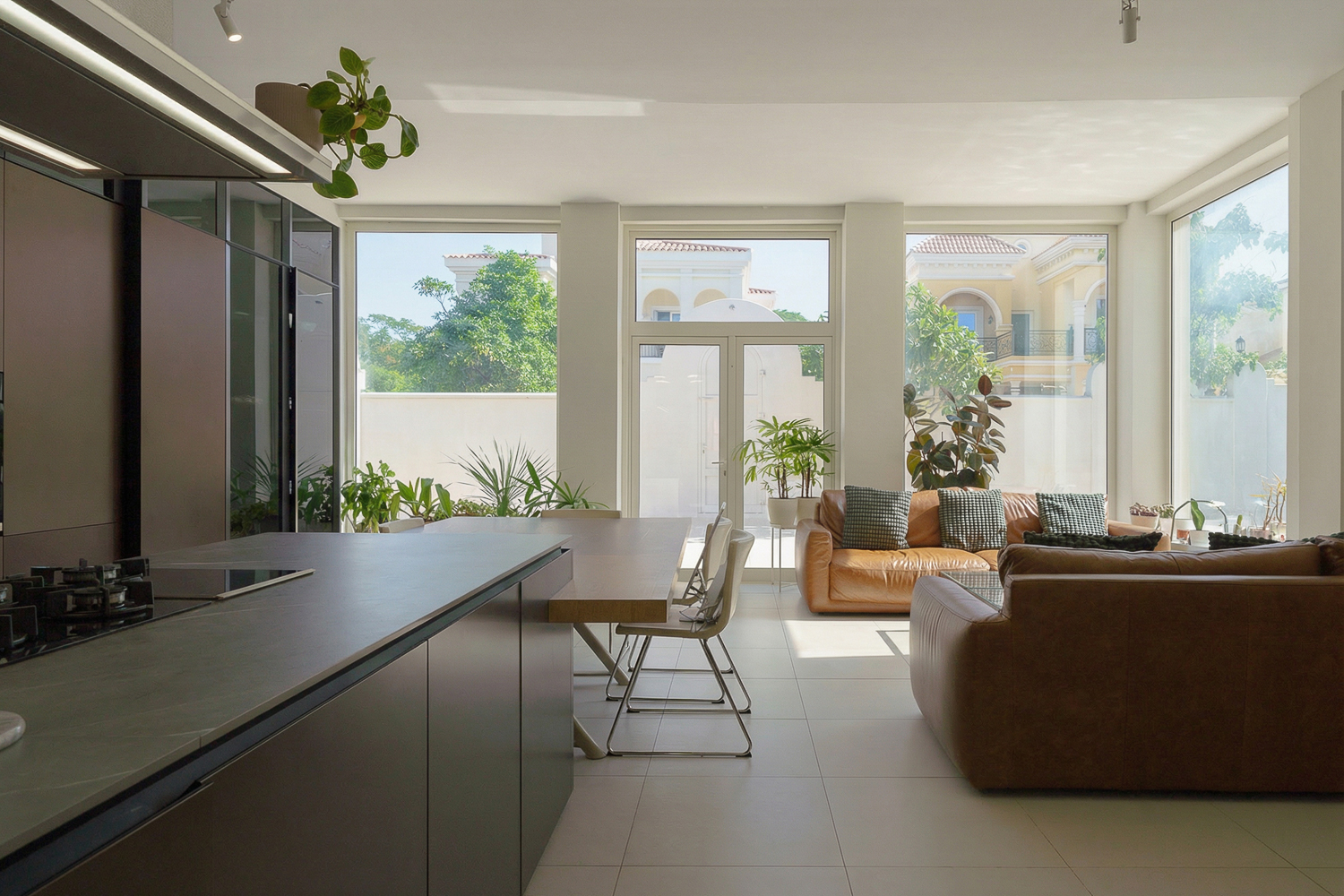 5 Bedrooms Villa in Courtyard CP6