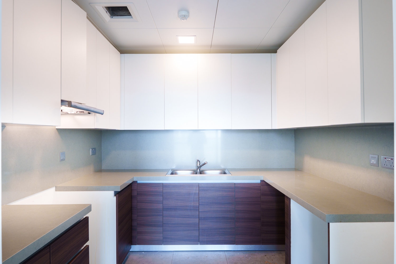 1 Bedroom Apartment in Canal Residence