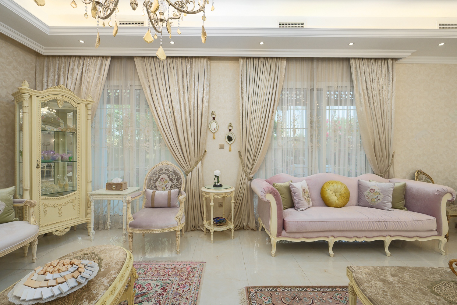 5 Bedrooms Villa in Rahat