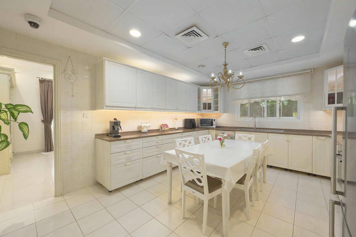 5 Bedrooms Villa in Rahat