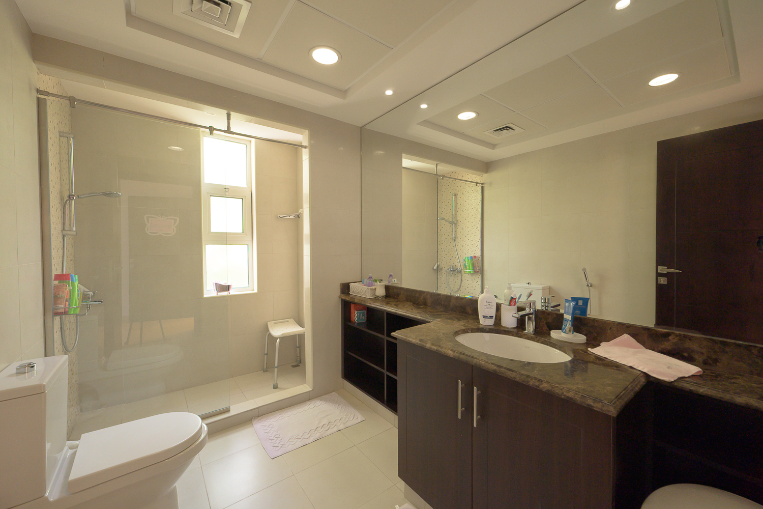 5 Bedrooms Villa in Rahat