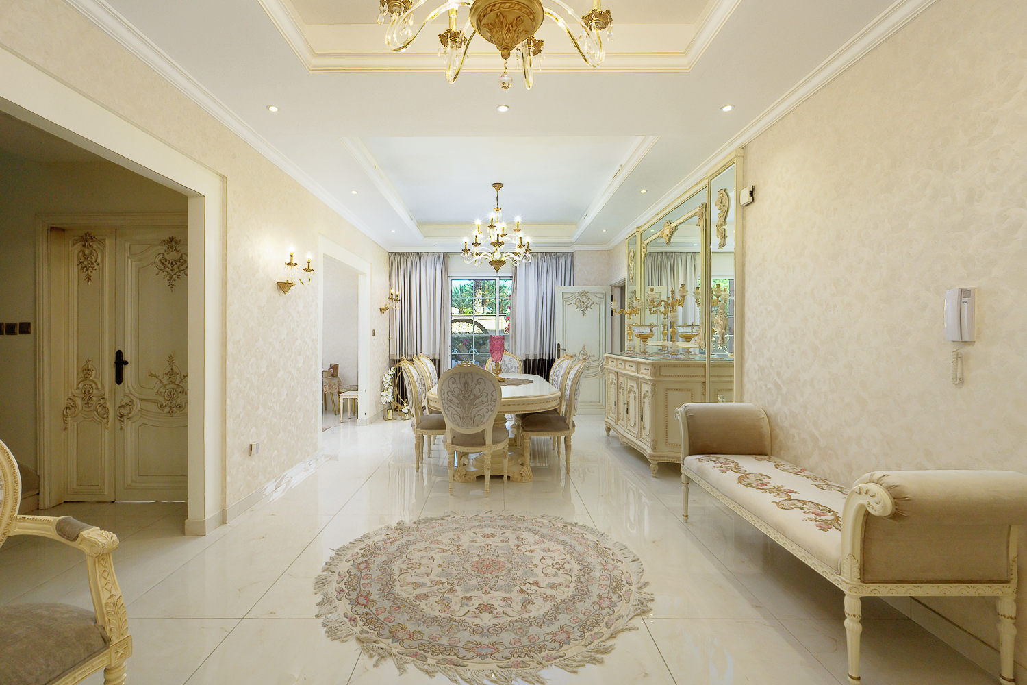 5 Bedrooms Villa in Rahat