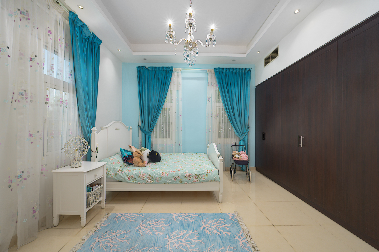 5 Bedrooms Villa in Rahat