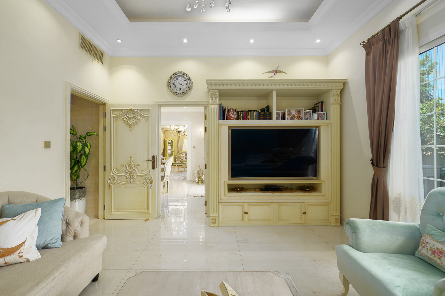 5 Bedrooms Villa in Rahat