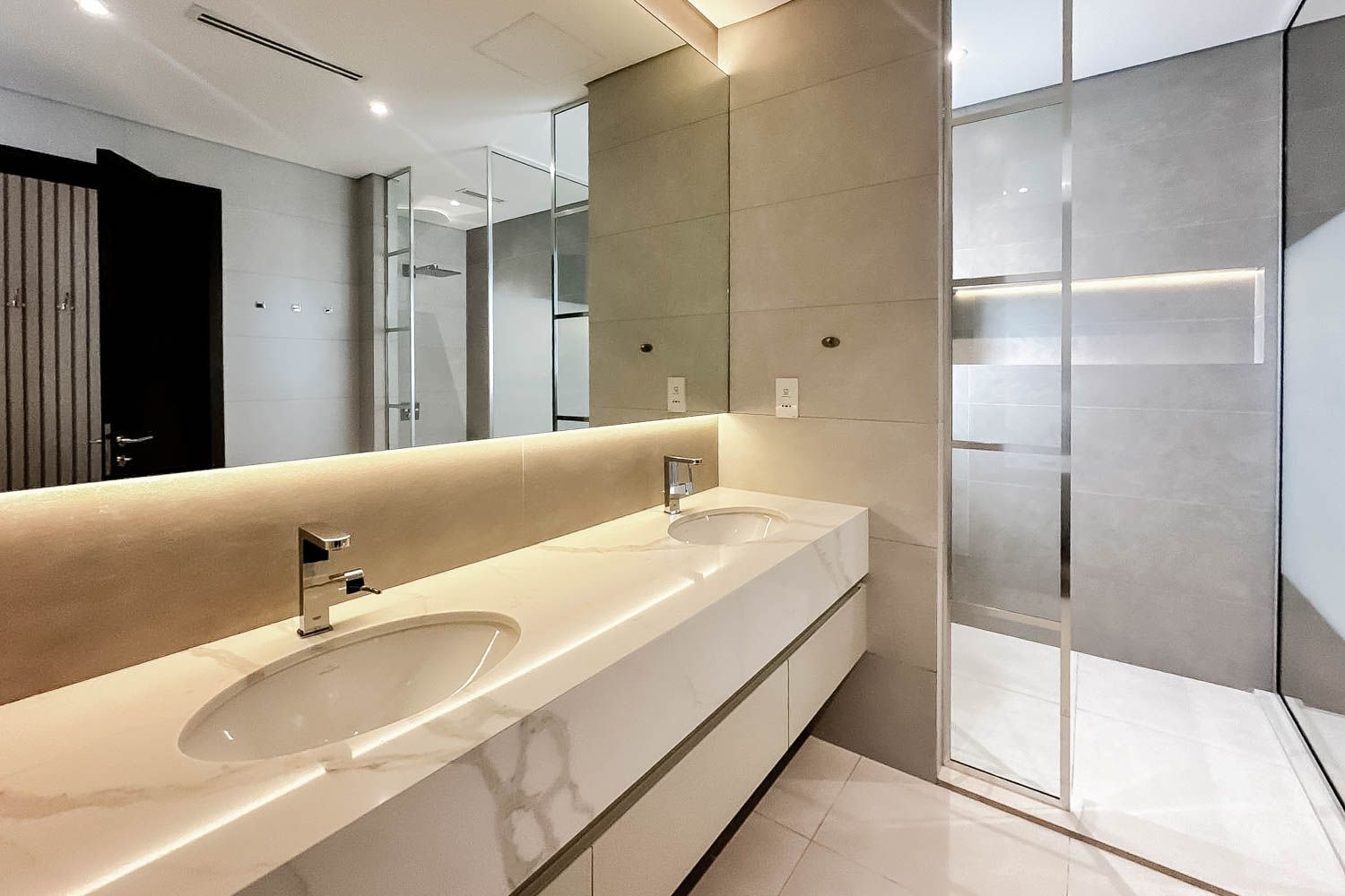 6 Bedrooms Villa in Nad Al Sheba 2