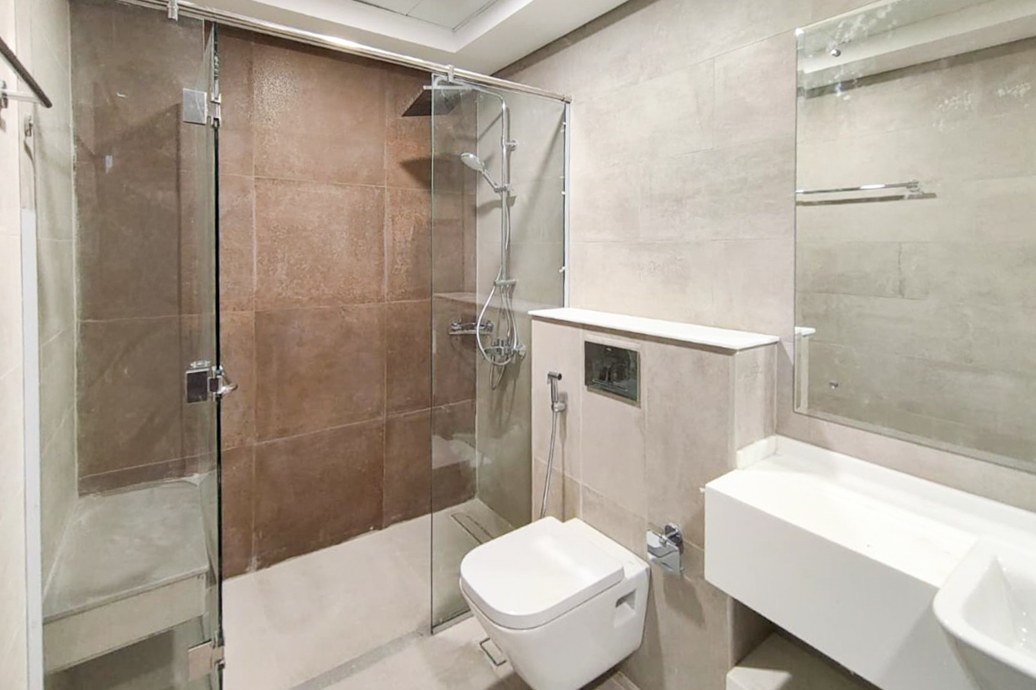 3 Bedrooms Apartment in Art Courtyard