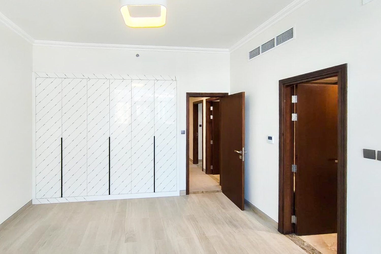 3 Bedrooms Apartment in Art Courtyard