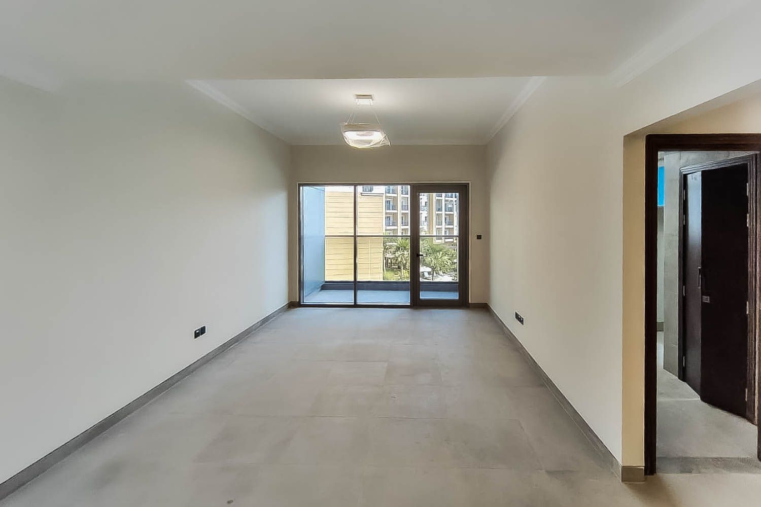 2 Bedrooms Apartment in Art Courtyard