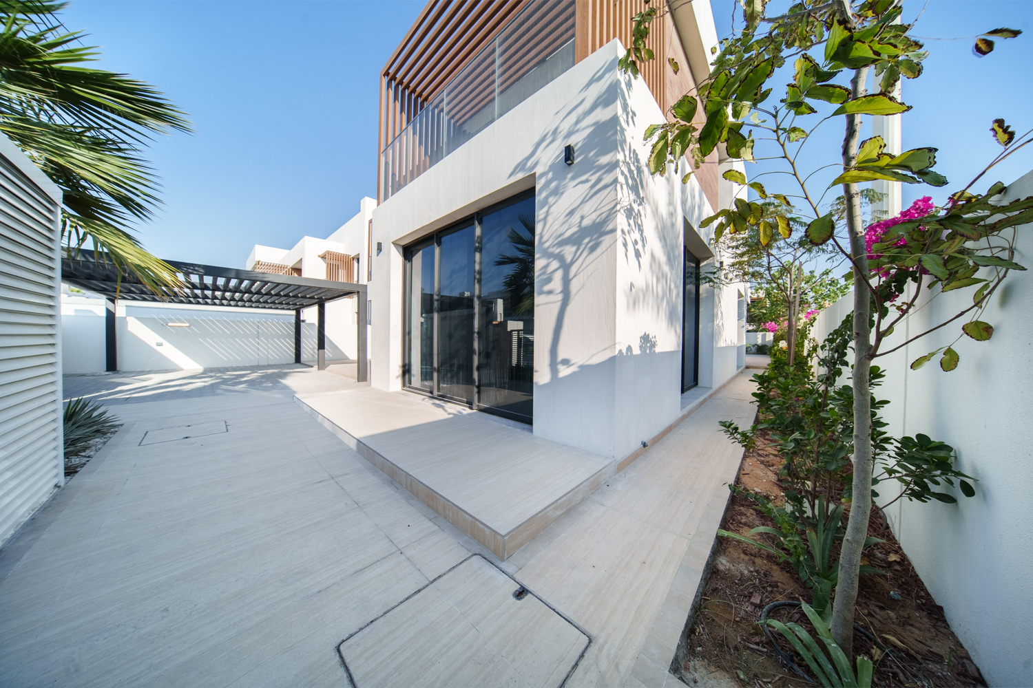 5 Bedrooms Villa in The Dunes