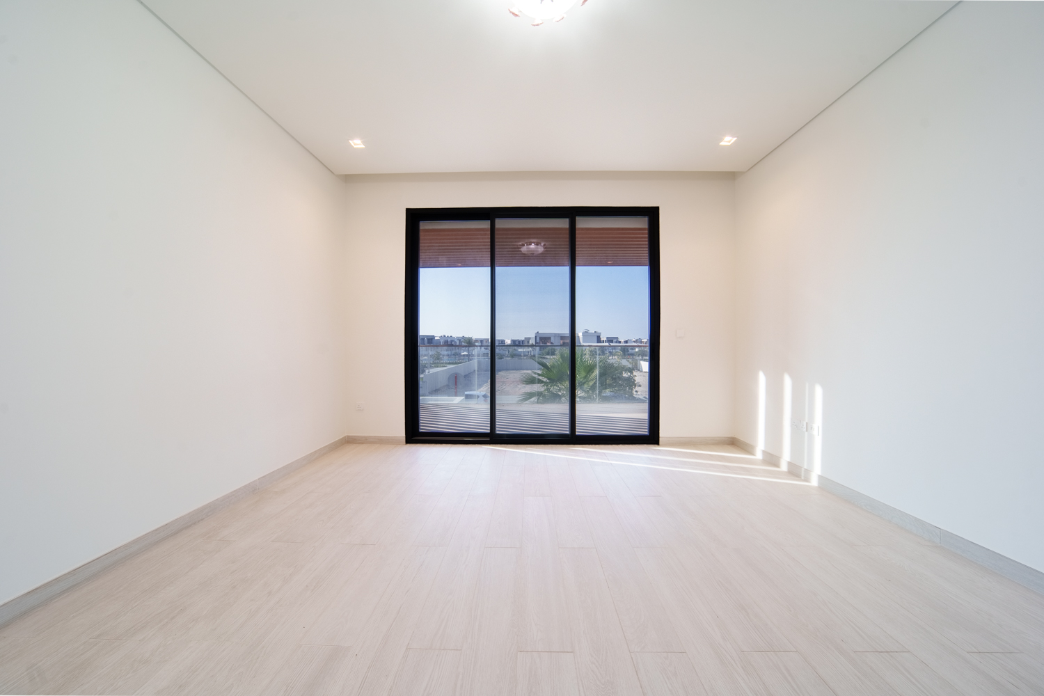 5 Bedrooms Villa in The Dunes