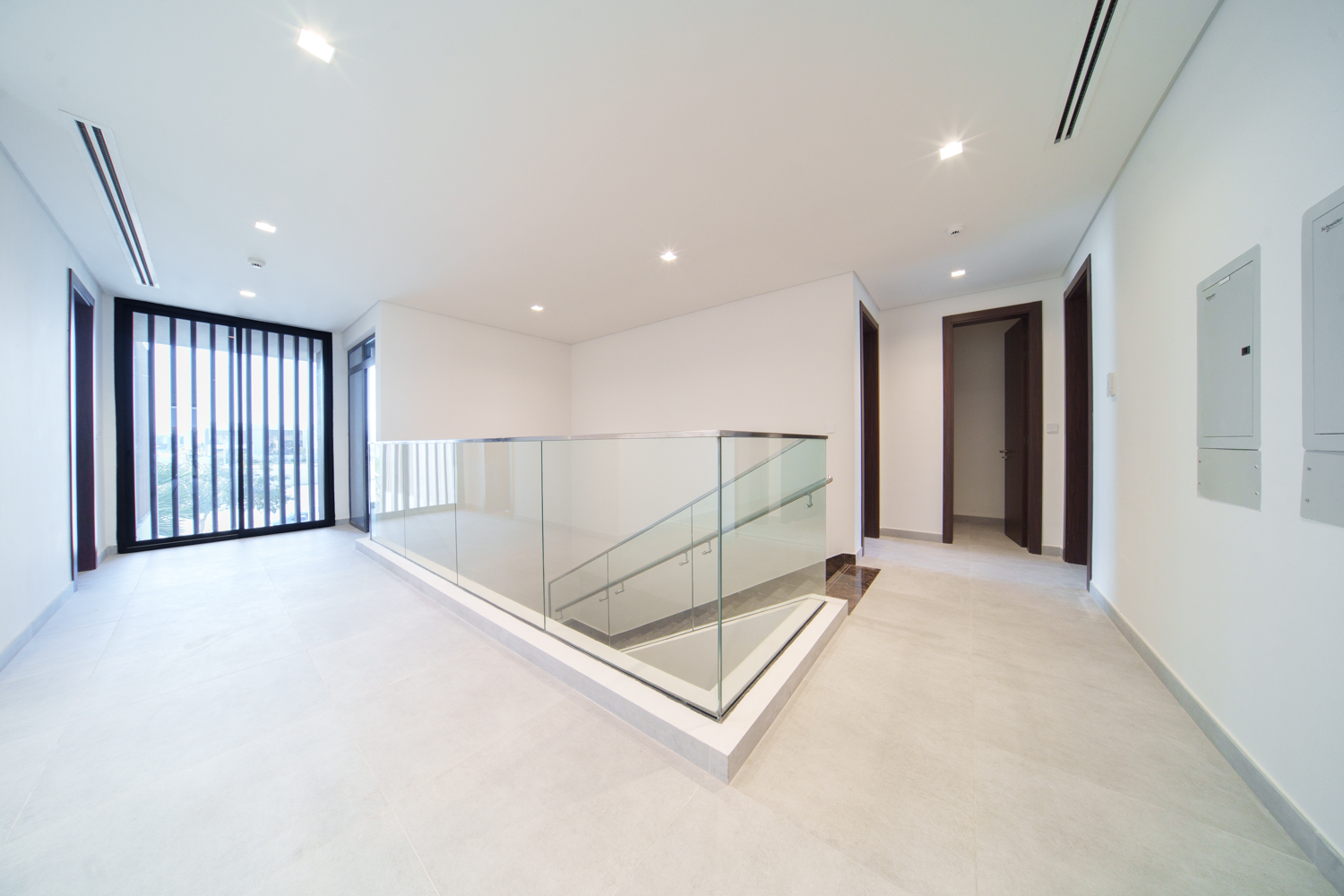 5 Bedrooms Villa in The Dunes