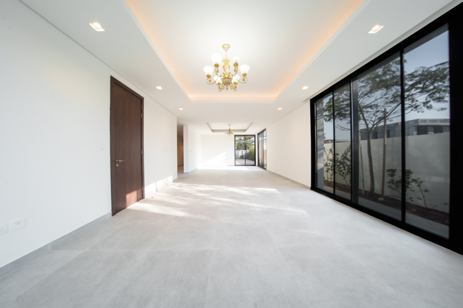 5 Bedrooms Villa in The Dunes