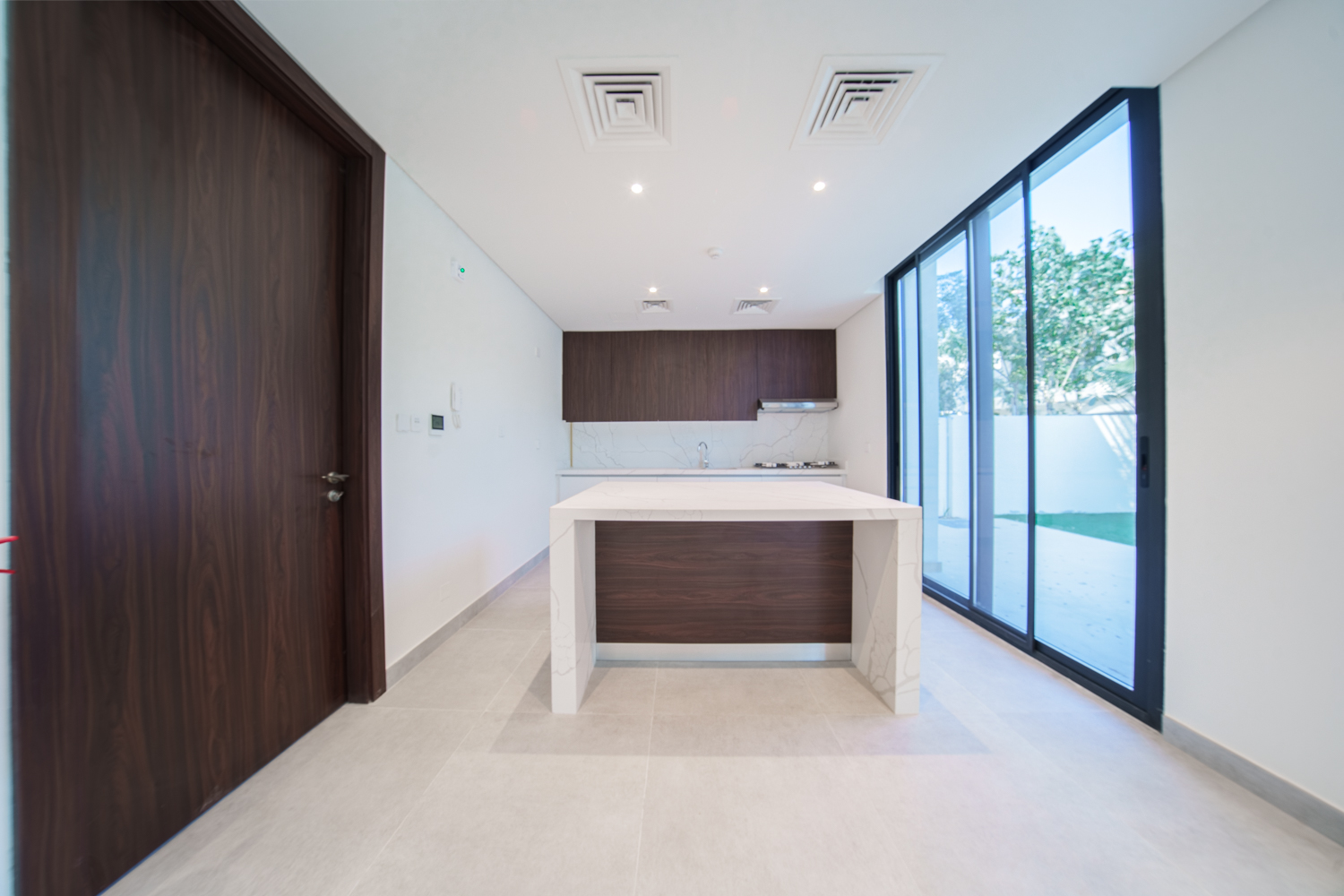 5 Bedrooms Villa in The Dunes