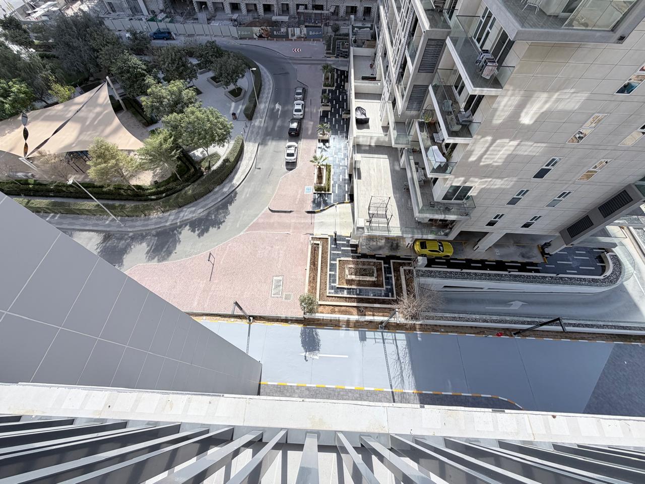  Apartment in Azizi Mirage