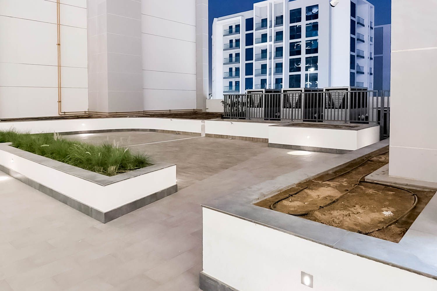  Apartment in Azizi Mirage