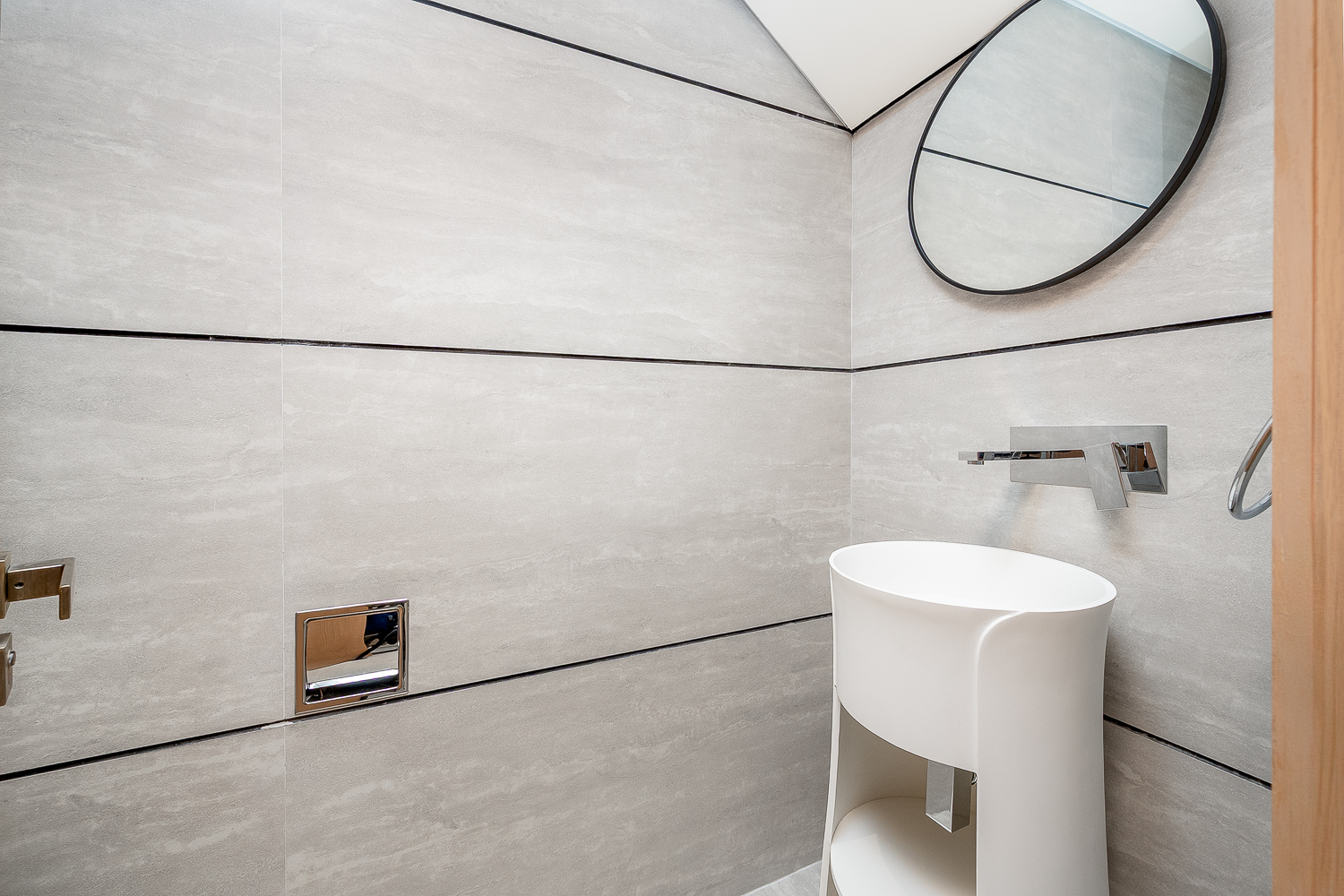 1 Bedroom Duplex in The Autograph