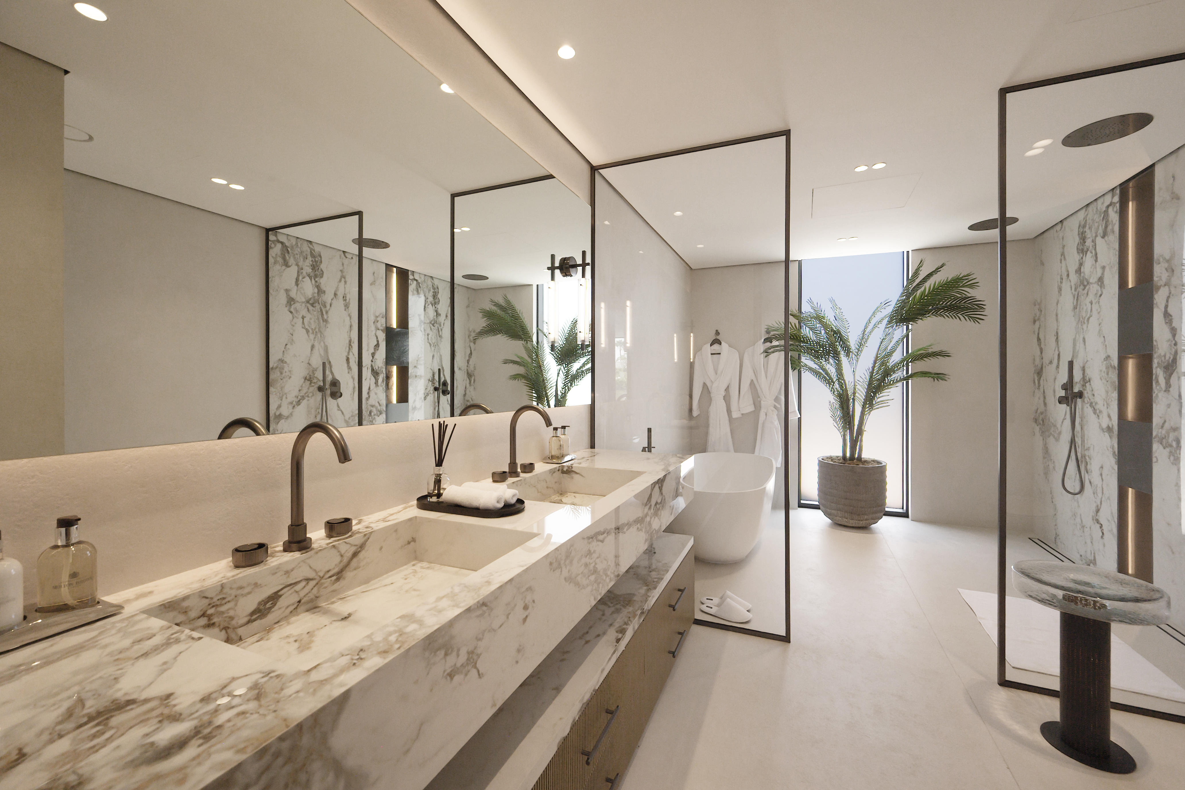 5 Bedrooms Villa in Jumeirah Islands