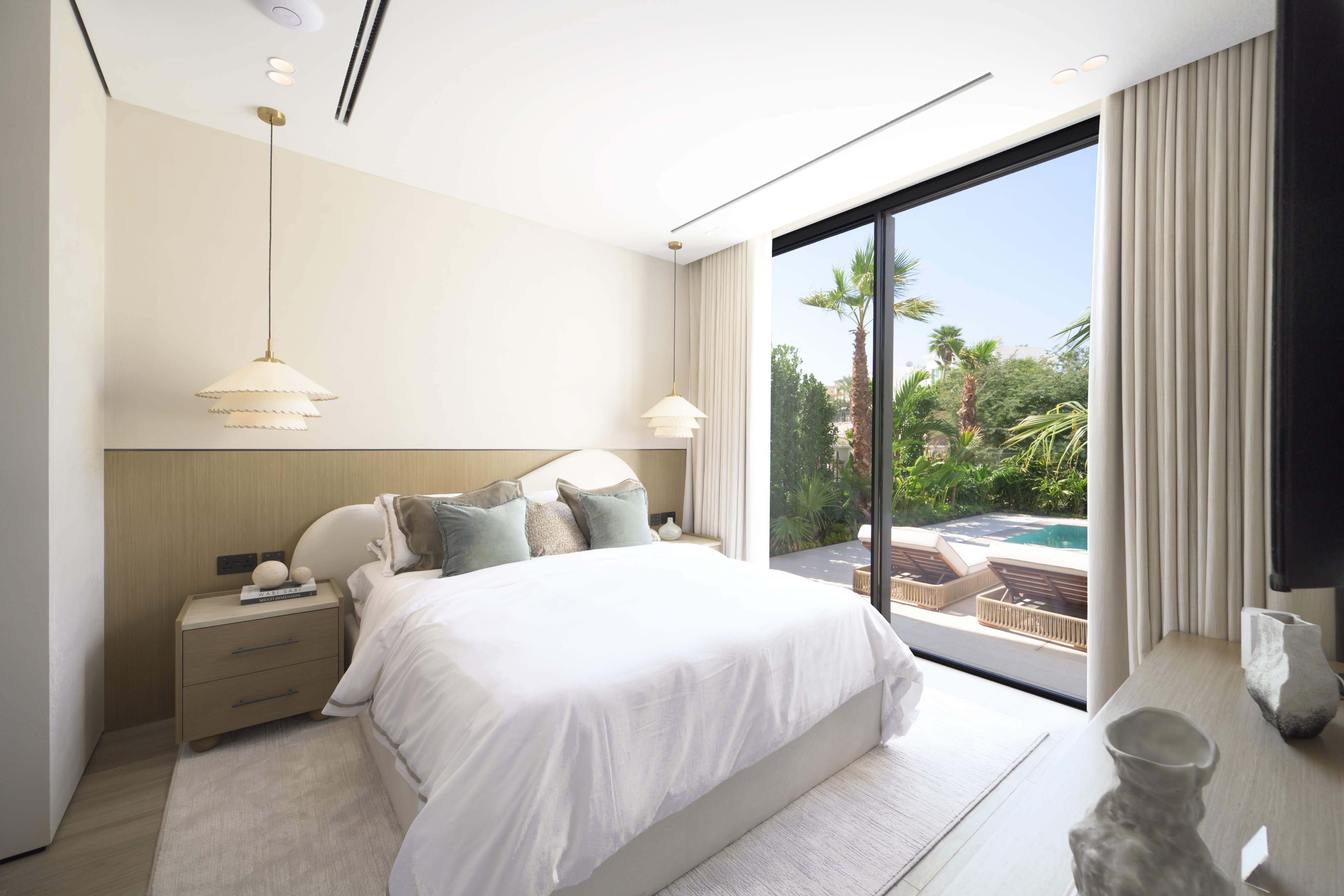 5 Bedrooms Villa in Jumeirah Islands