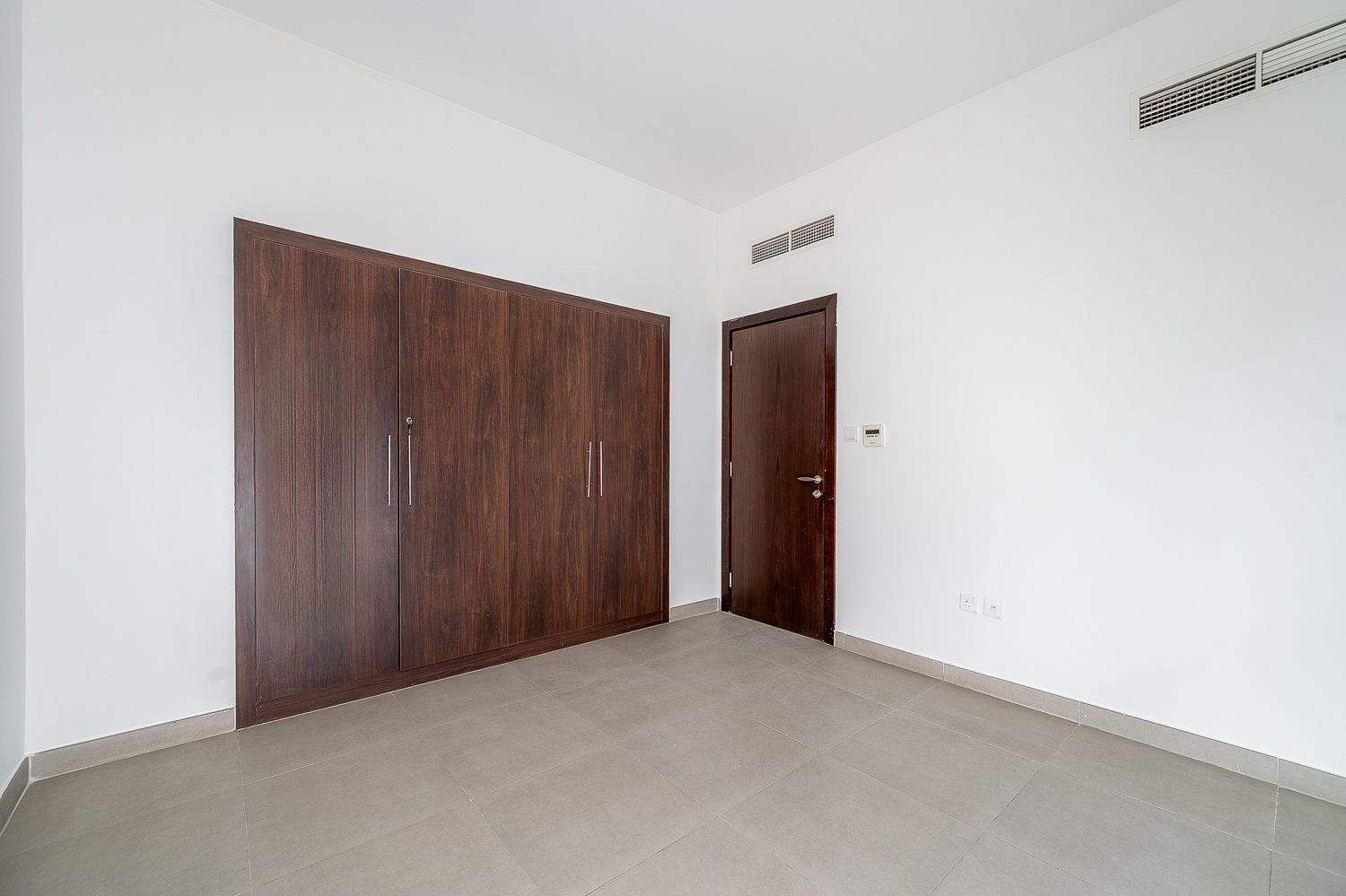 4 Bedrooms Townhouse in Arabella Townhouses 3