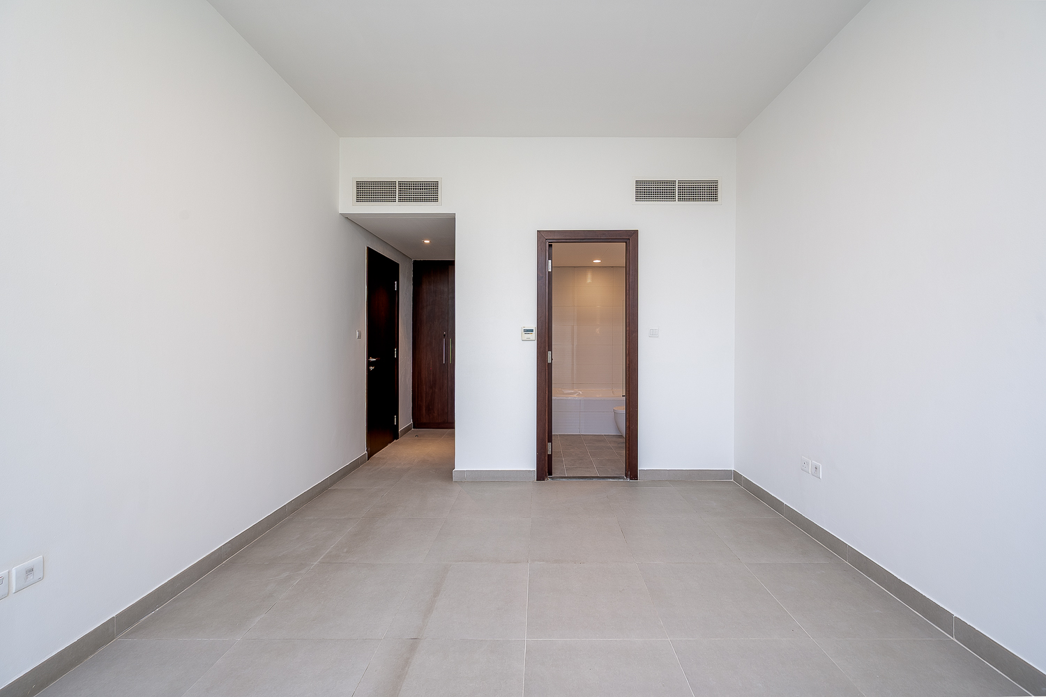 4 Bedrooms Townhouse in Arabella Townhouses 3