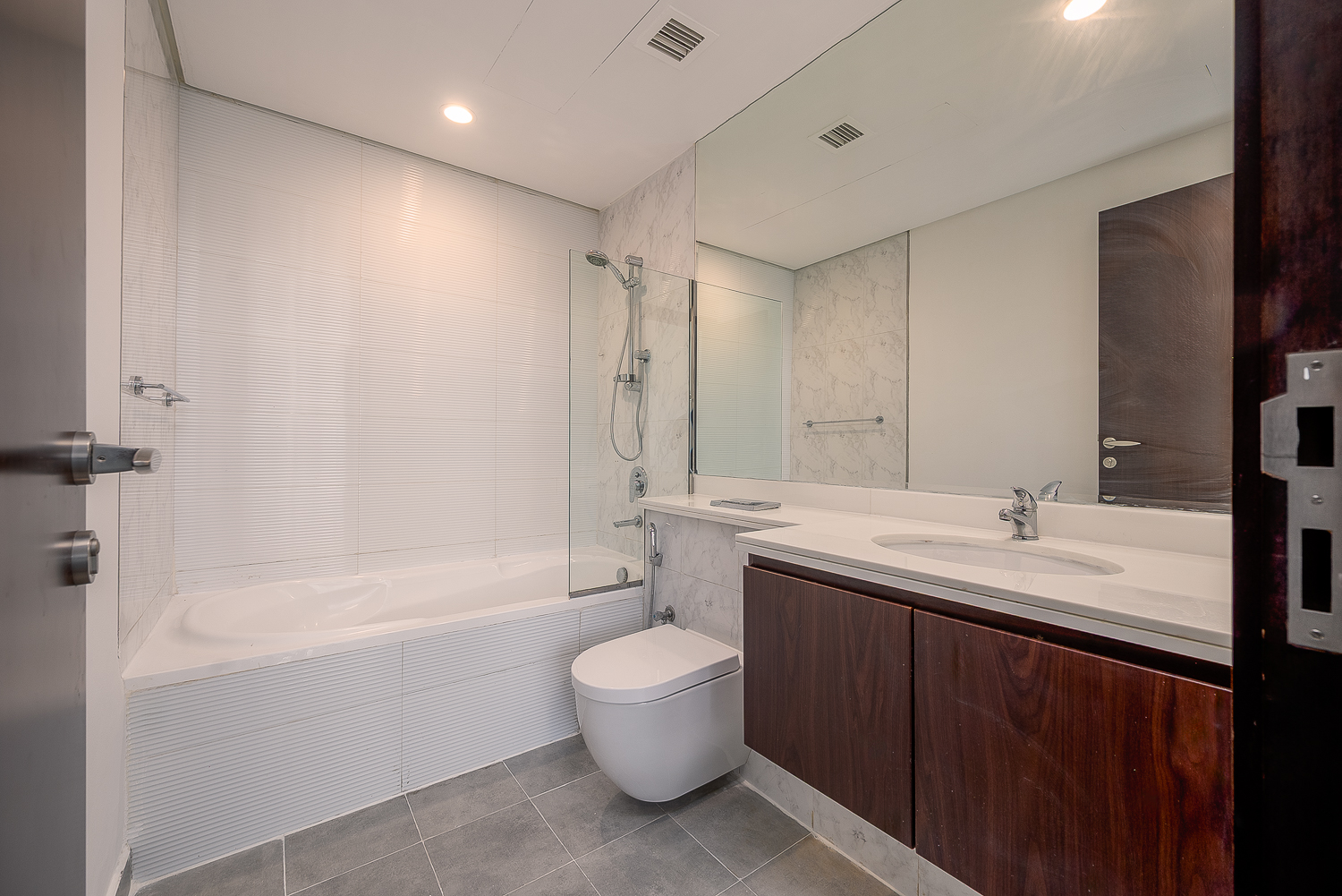 4 Bedrooms Townhouse in Arabella Townhouses 3