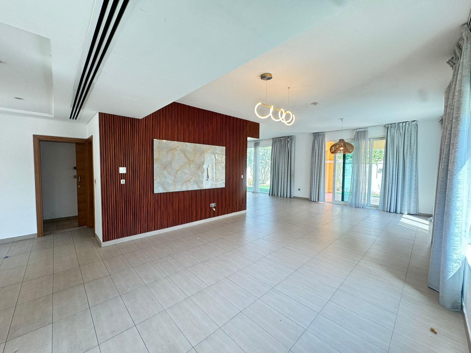 4 Bedrooms Villa in District 9 Legacy Nova