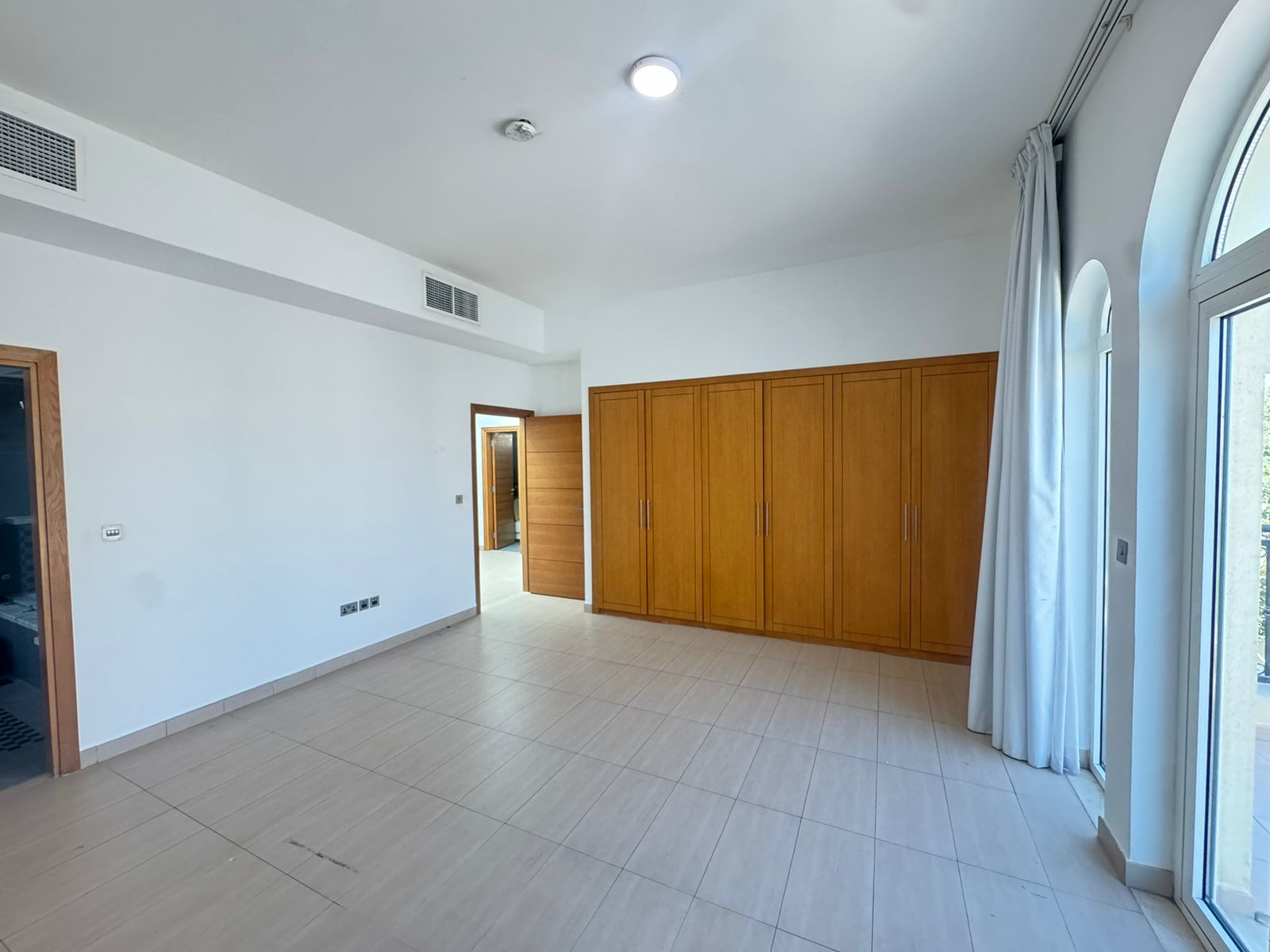 4 Bedrooms Villa in District 9 Legacy Nova