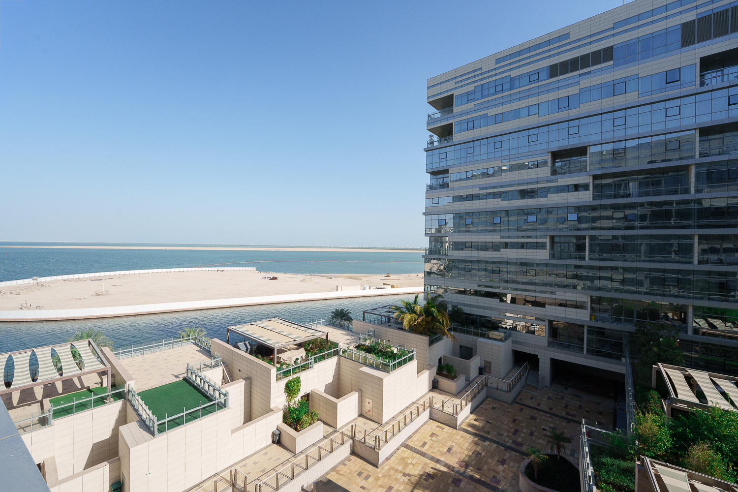 2 Bedrooms Apartment in Lamar Residences