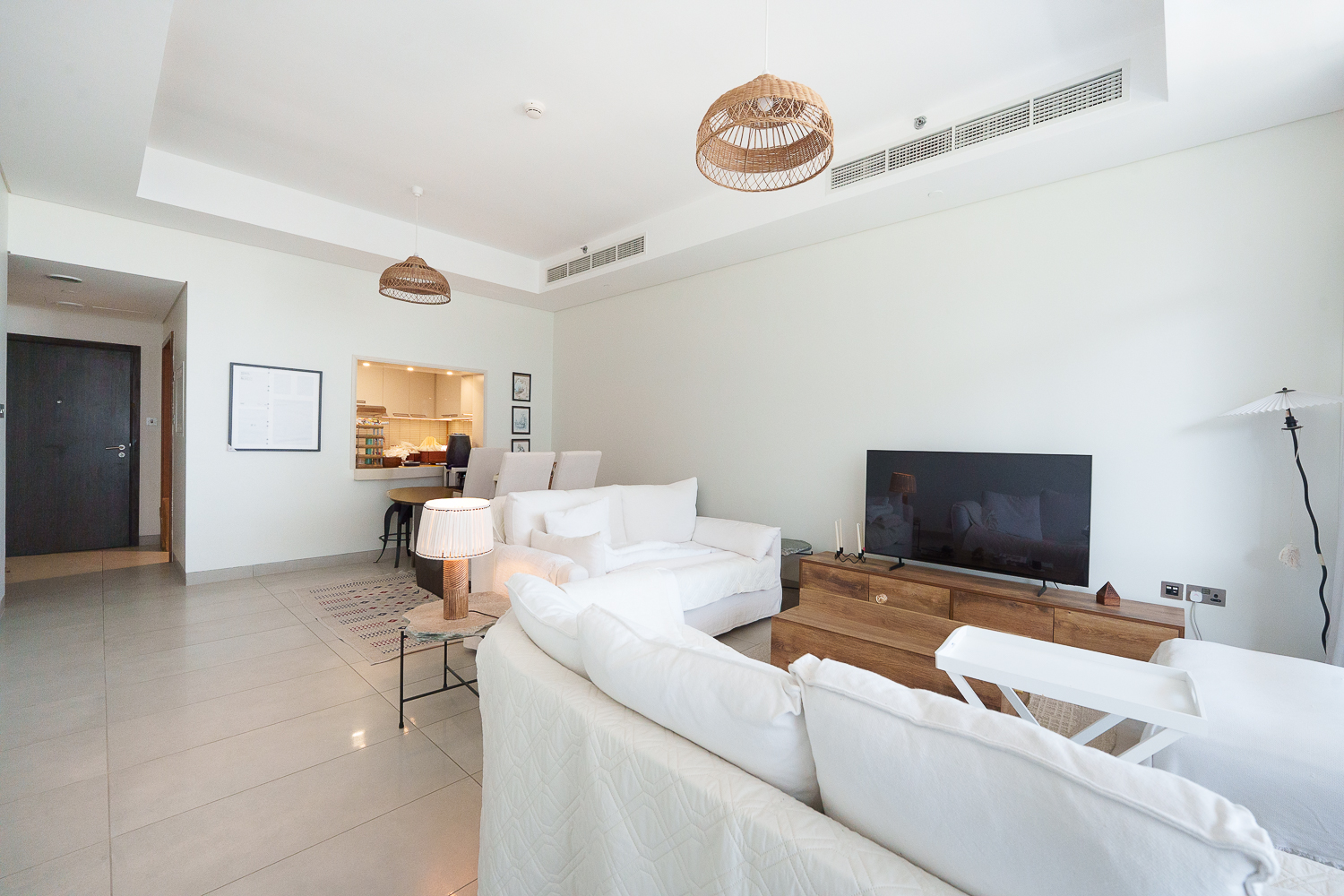 2 Bedrooms Apartment in Lamar Residences