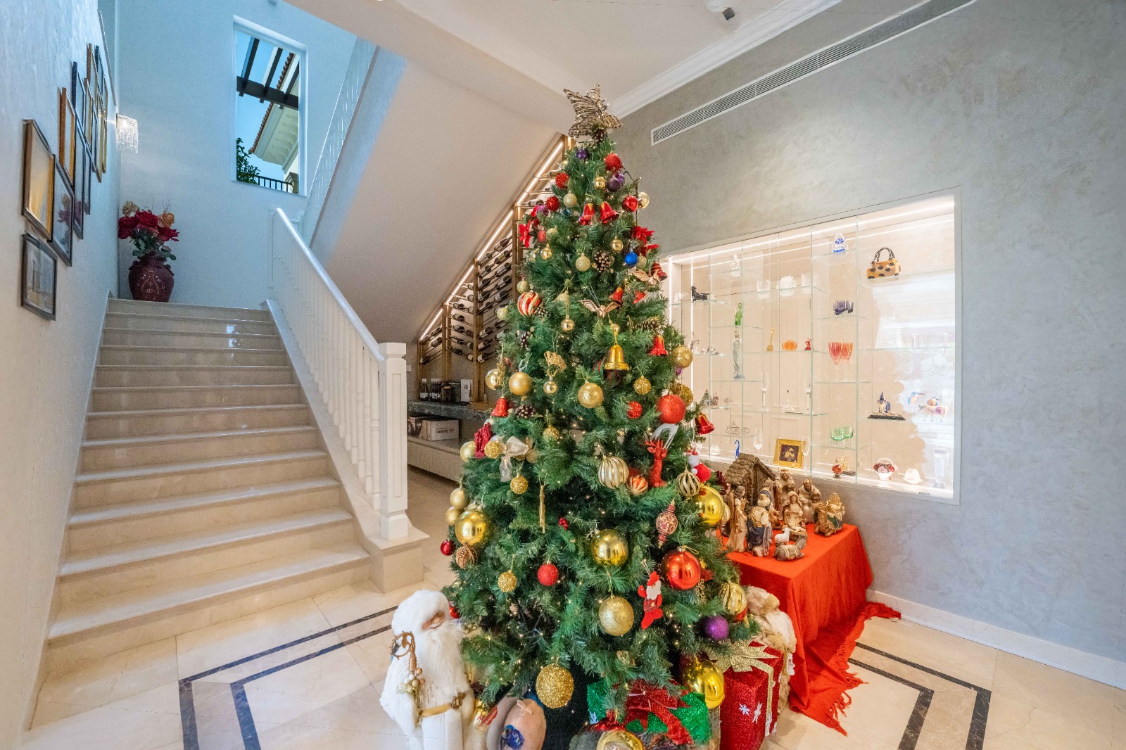 5 Bedrooms Villa in District One Villas