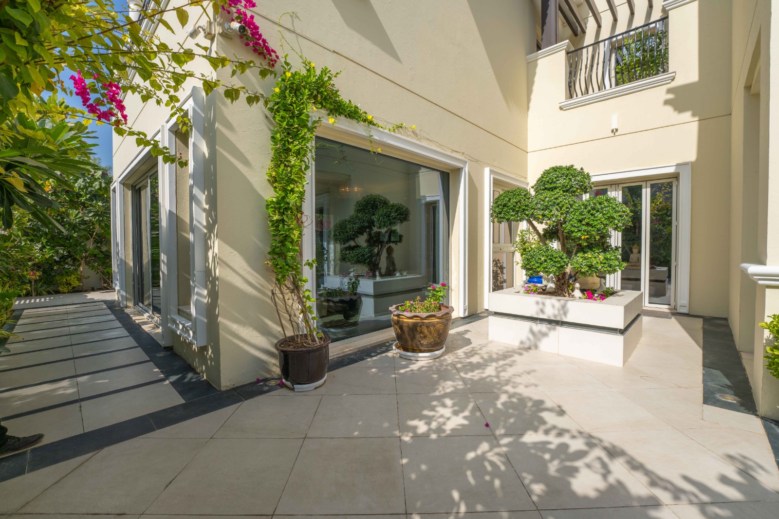 5 Bedrooms Villa in District One Villas