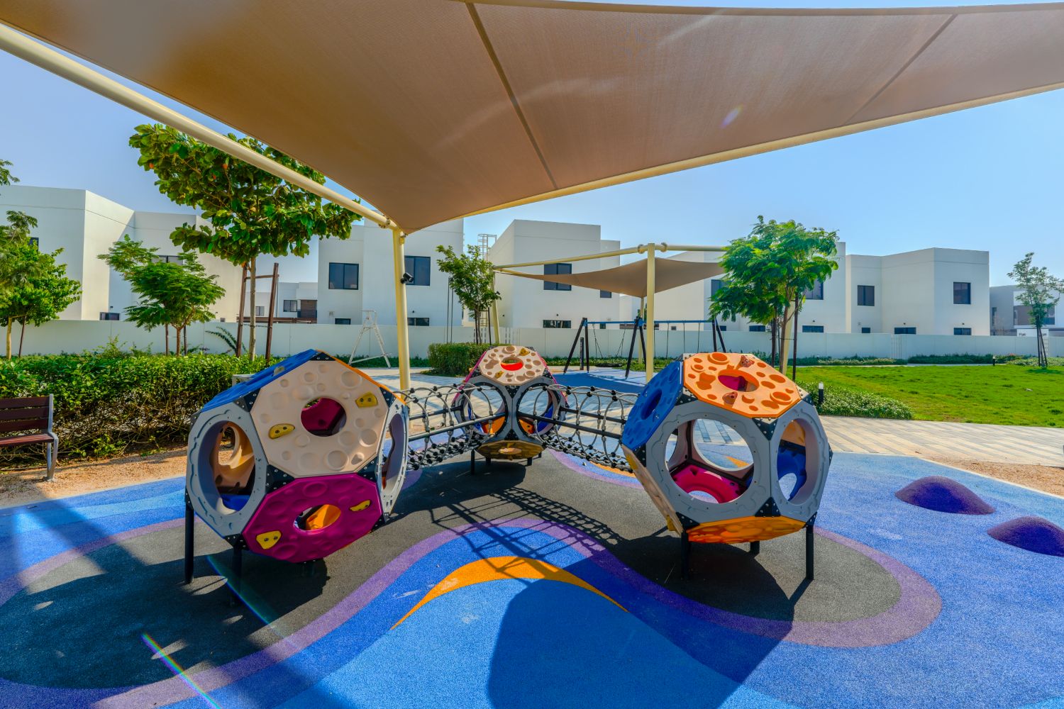 3 Bedrooms Townhouse in Noya 1