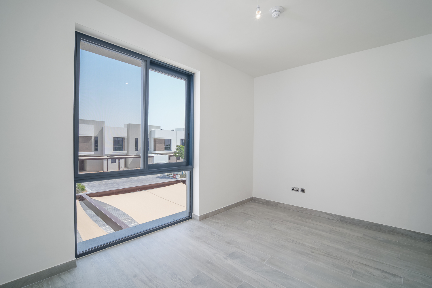 3 Bedrooms Townhouse in Noya 1