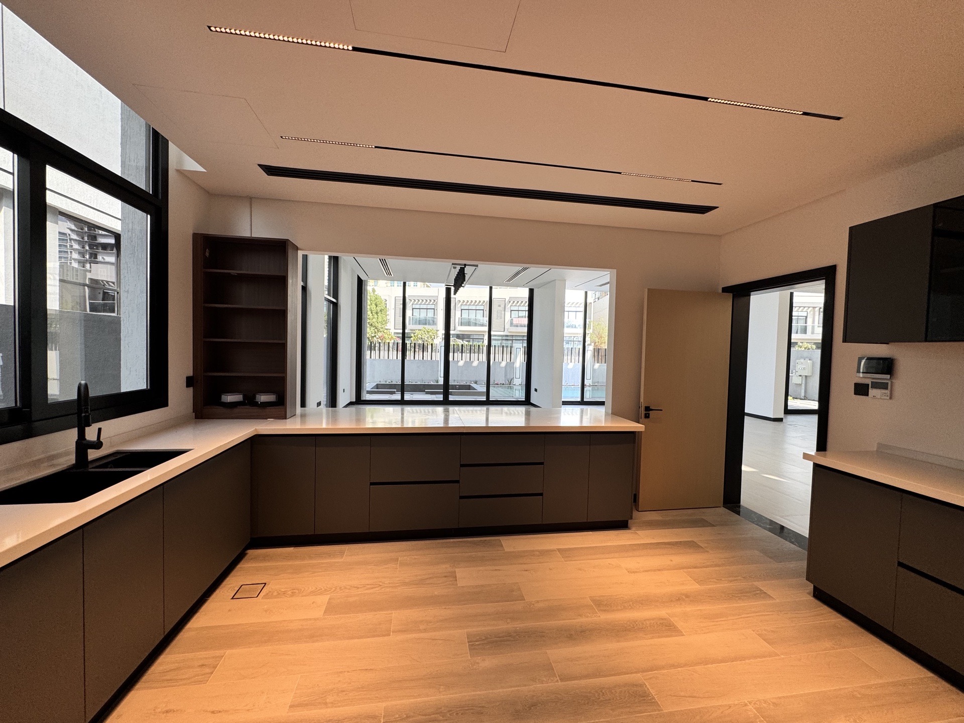 5 Bedrooms Villa in Al Furjan West