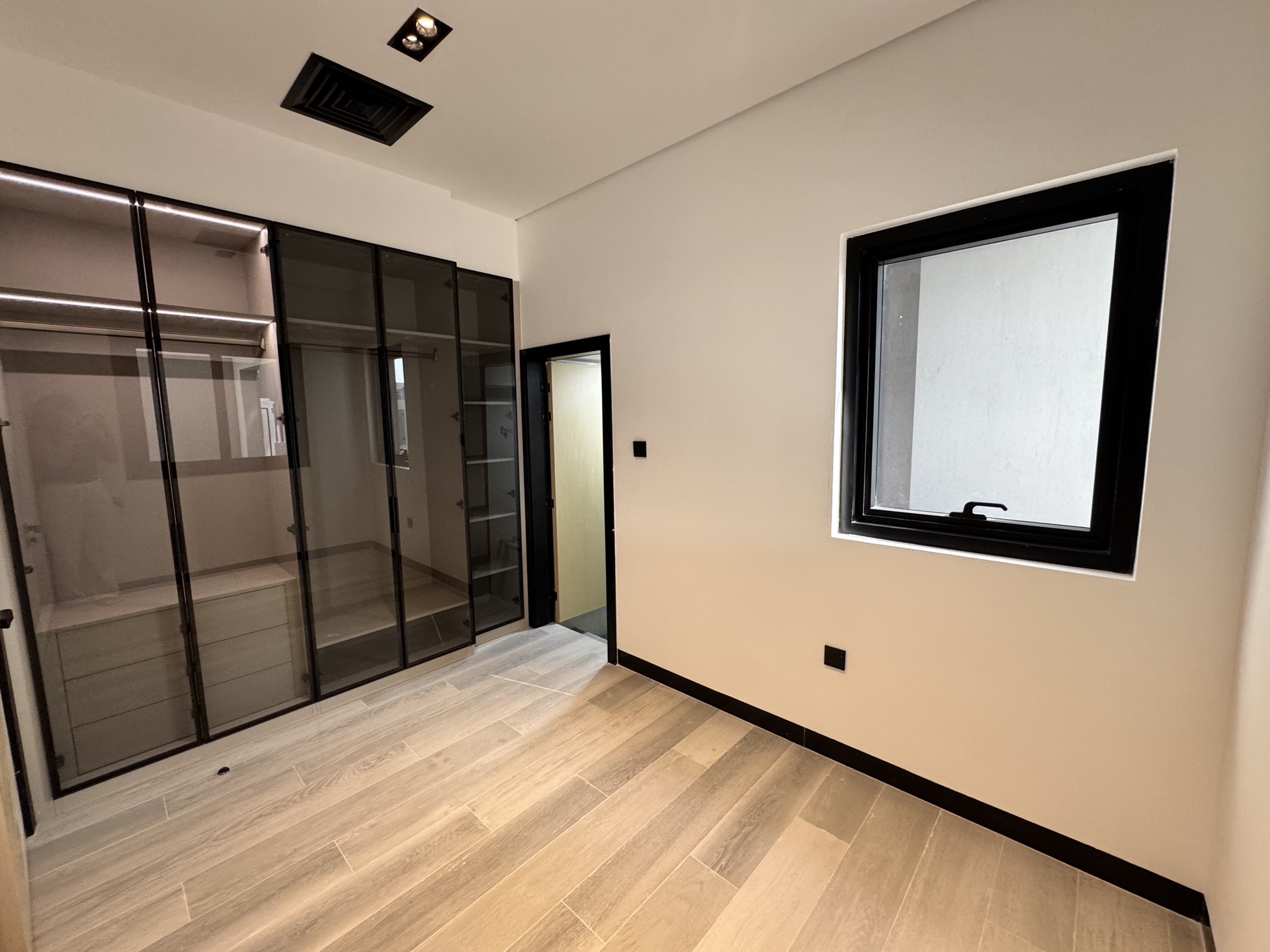 5 Bedrooms Villa in Al Furjan West