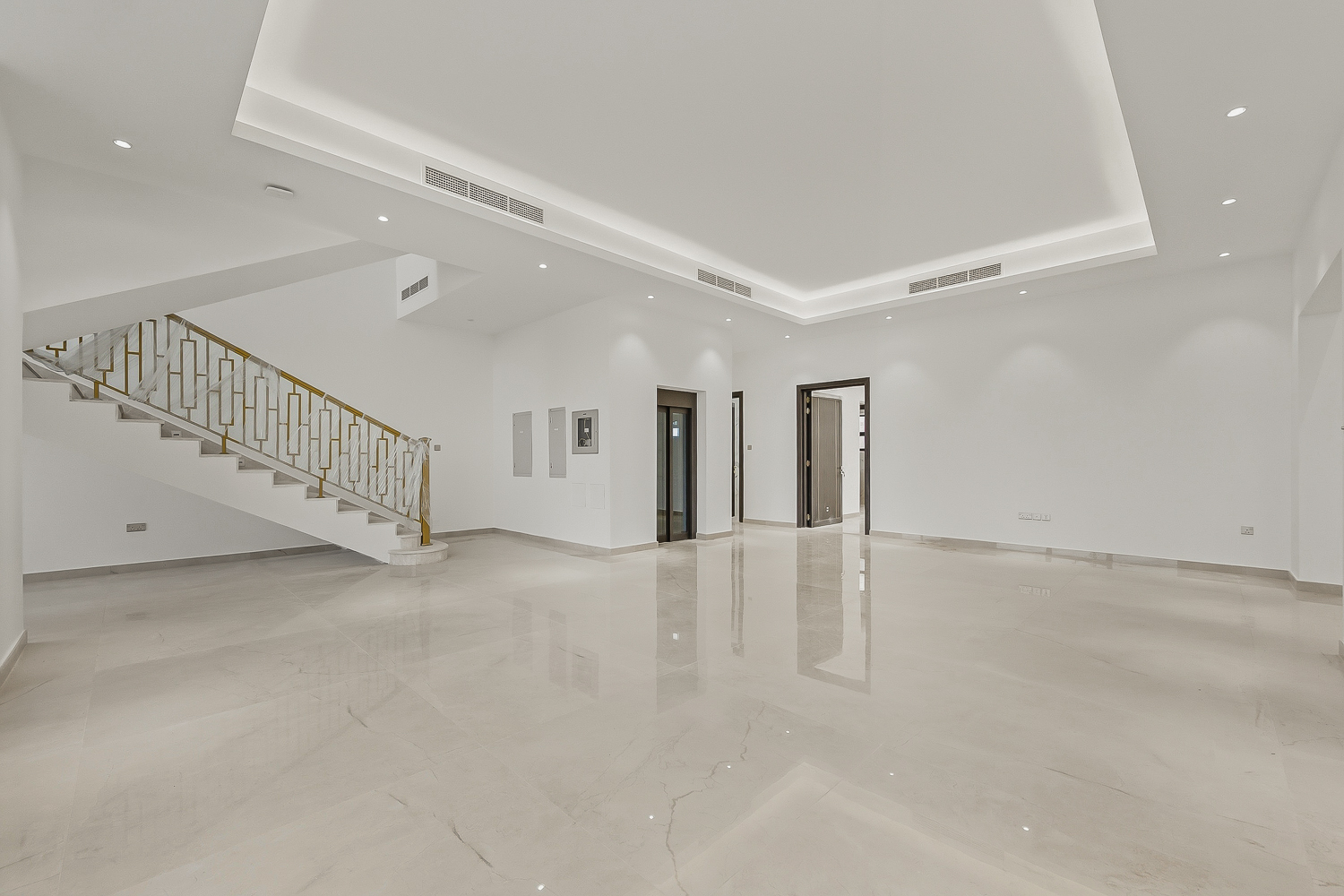 5 Bedrooms Villa in Al Khawaneej 1