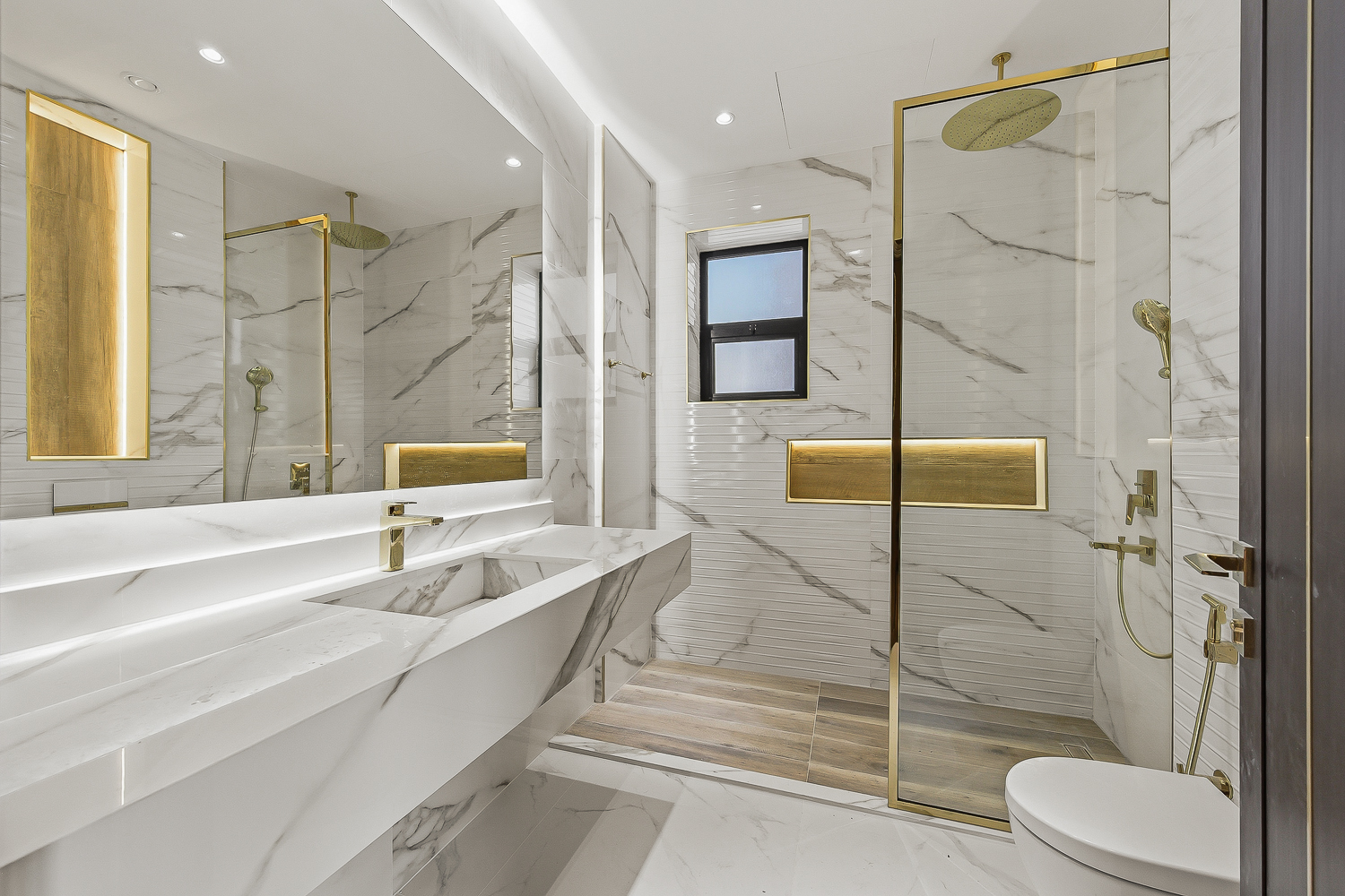 5 Bedrooms Villa in Al Khawaneej 1